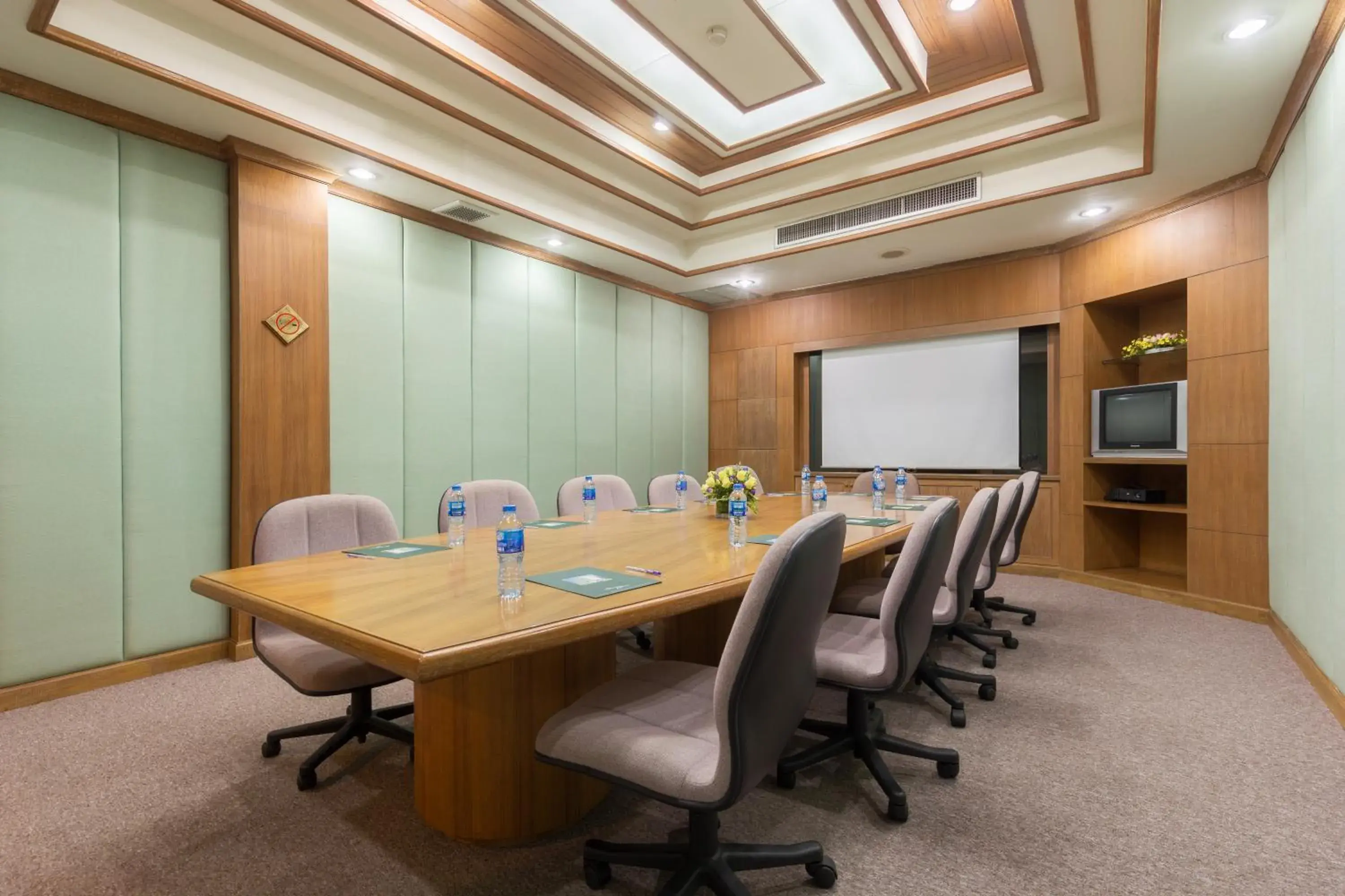 Meeting/conference room in Oriental Palace