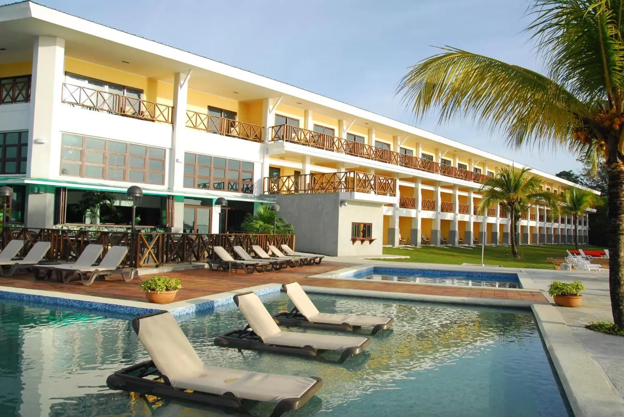 Swimming Pool in Playa Tortuga Hotel and Beach Resort