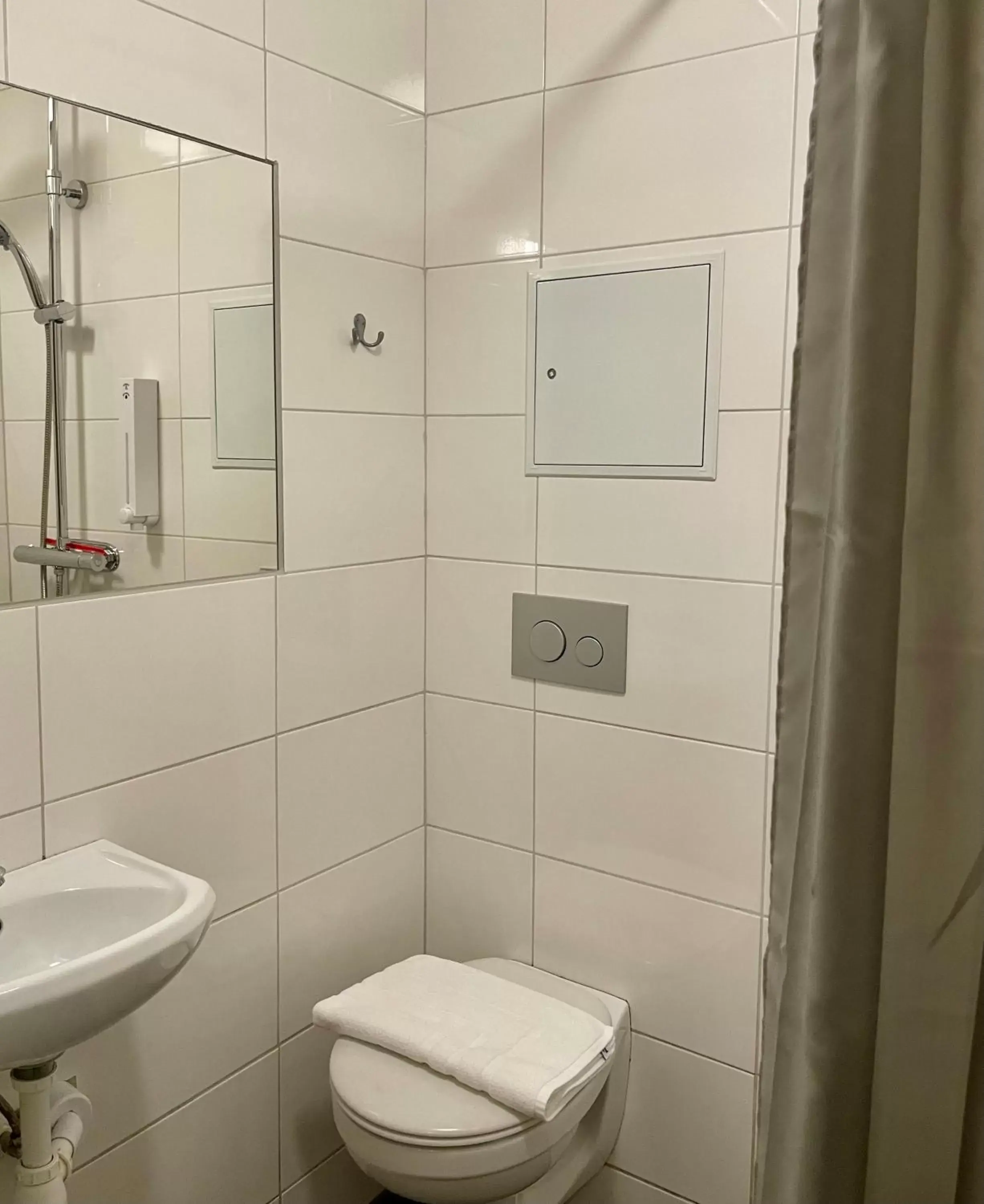 Bathroom in Birka Hotel
