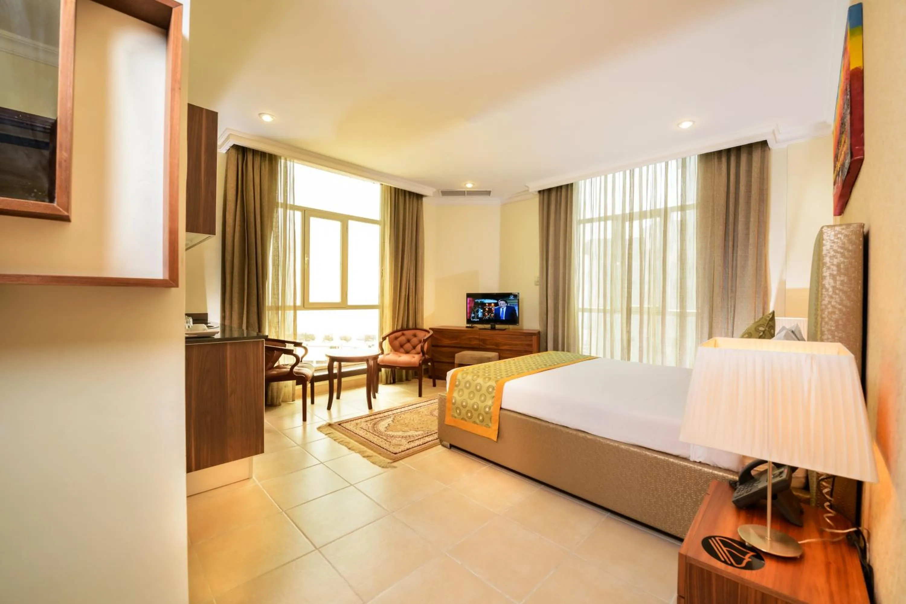 Coffee/tea facilities, Bed in Bravo Royal Hotel Suites