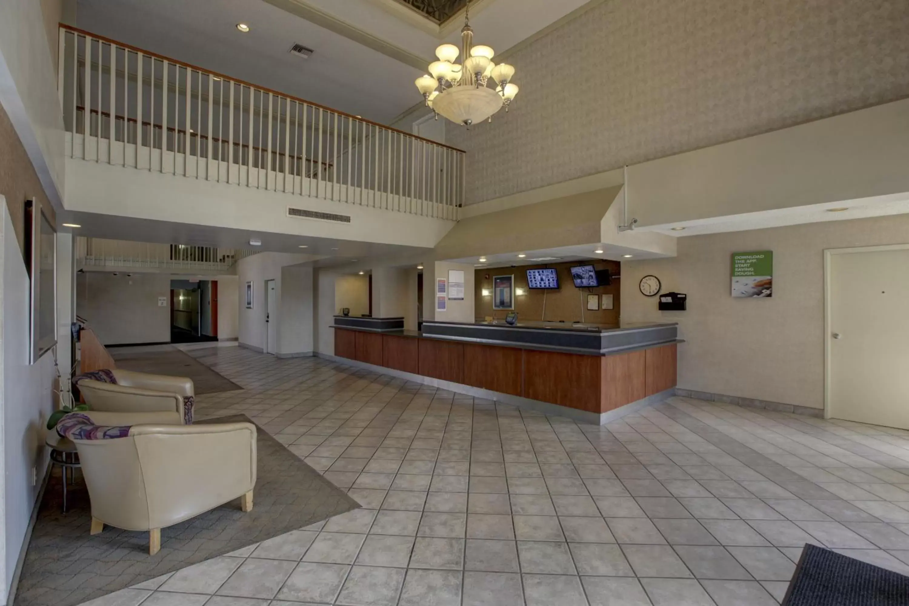 Lobby or reception, Lobby/Reception in Motel 6-Santa Ana, CA - Irvine - Orange County Airport