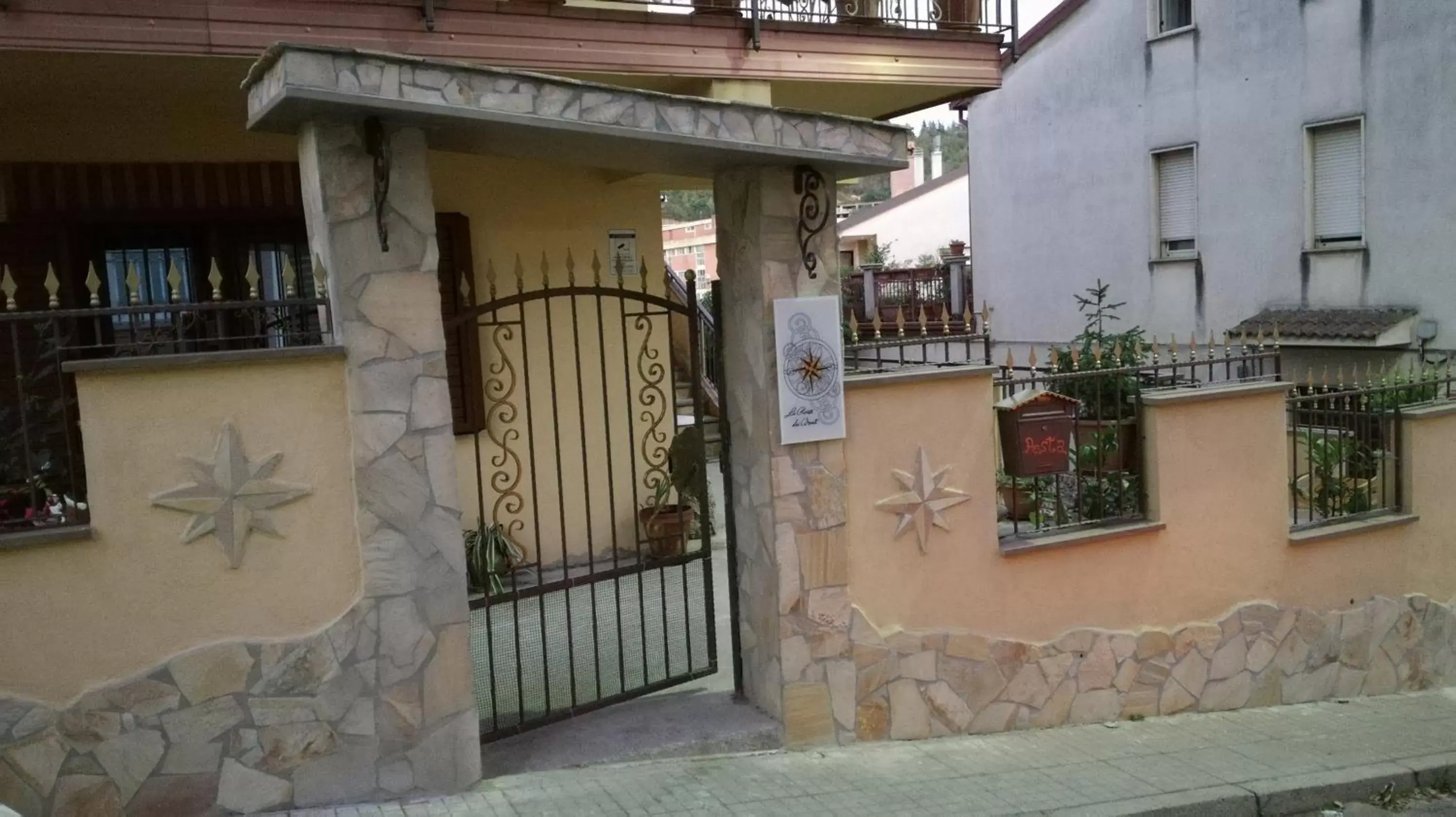 Facade/entrance in B&B La Rosa dei Venti