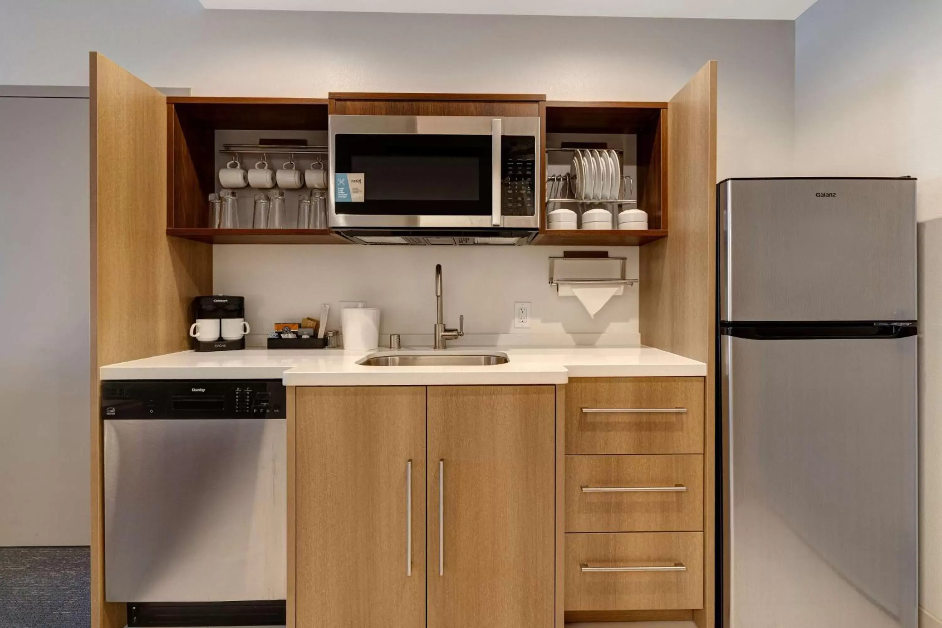 Kitchen or kitchenette, Kitchen/Kitchenette in Home2 Suites By Hilton Las Vegas Northwest