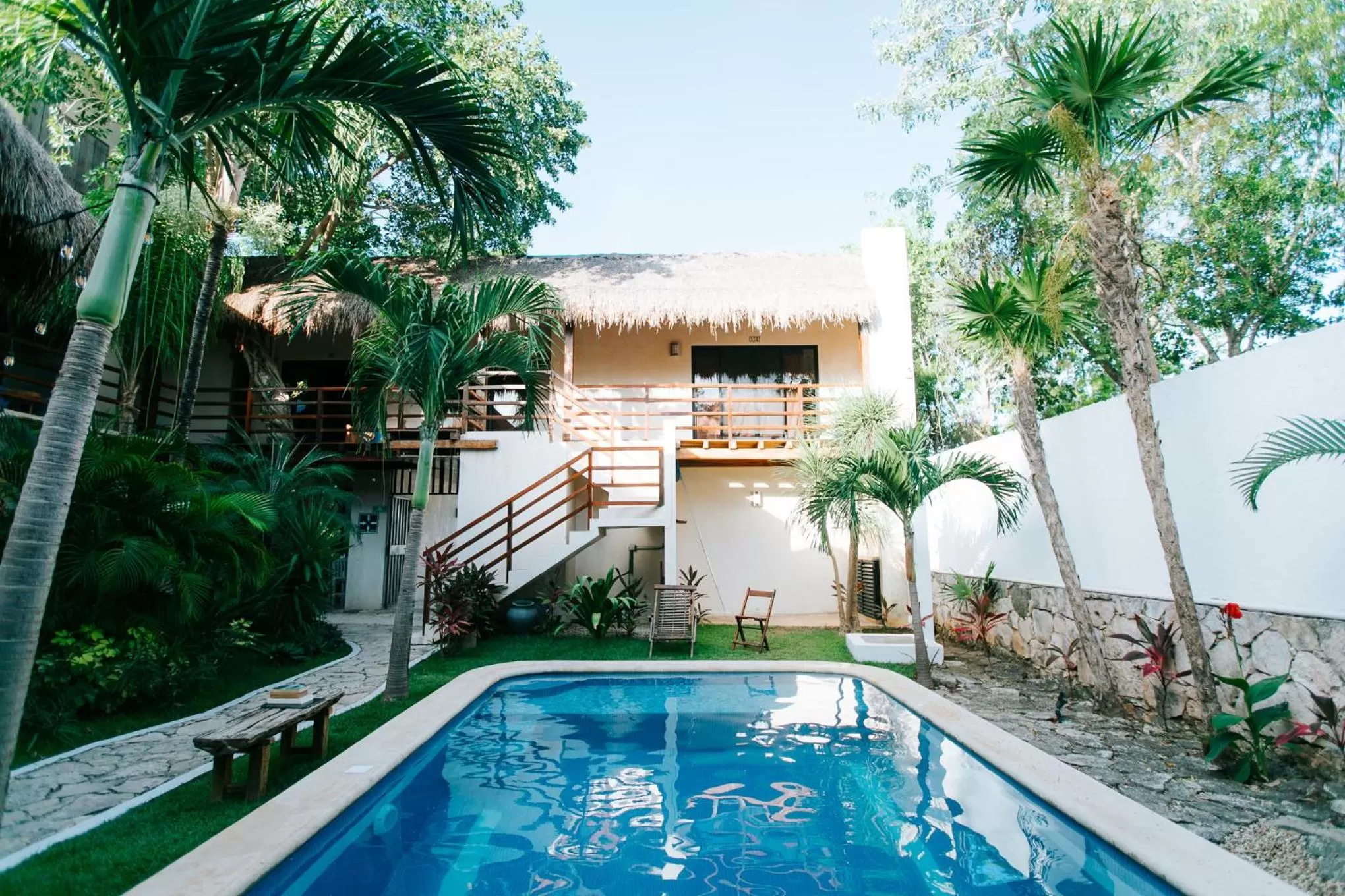 Property building in Hotel Uolis Nah