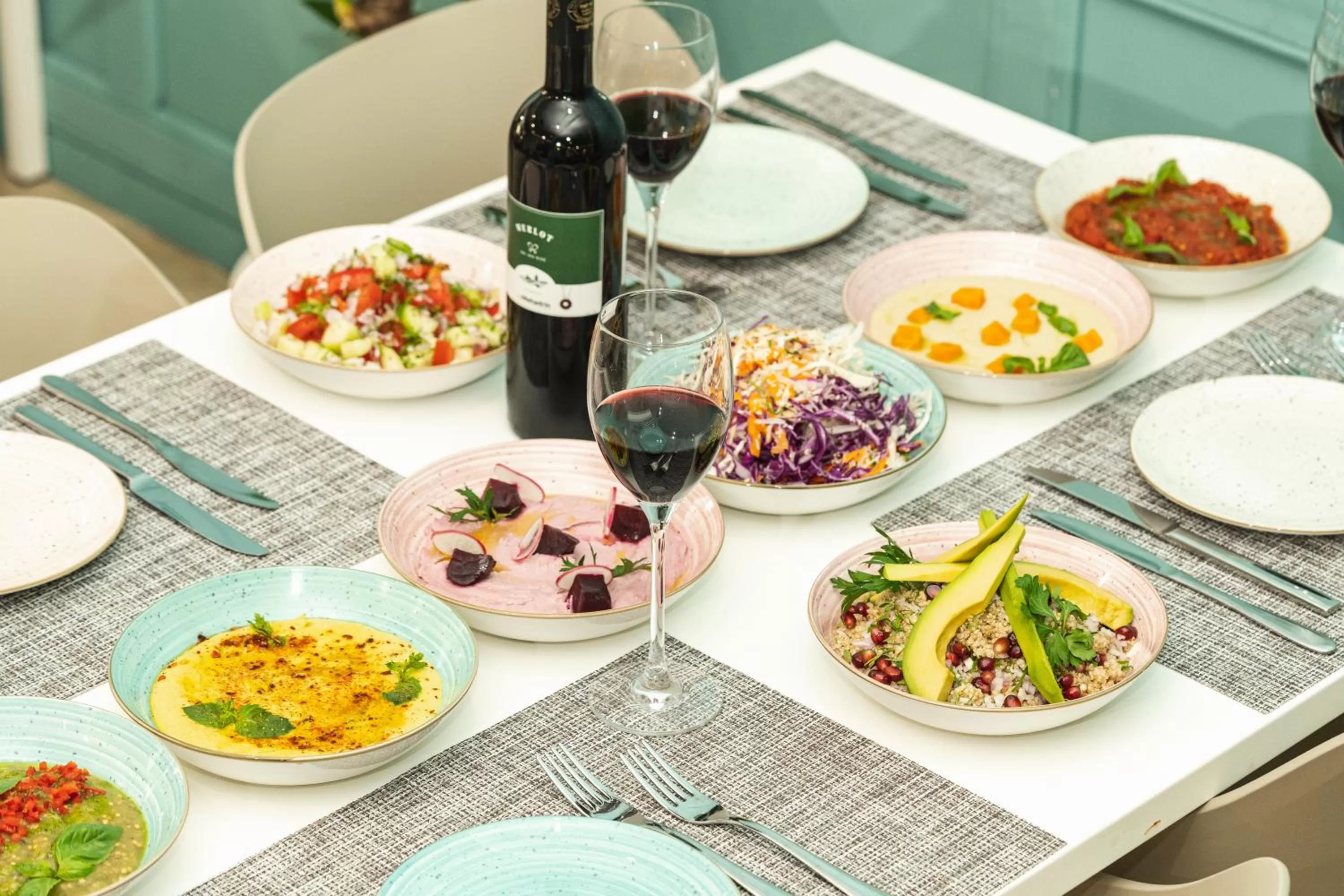 Restaurant/places to eat in Hotel Harmonia by Dukley