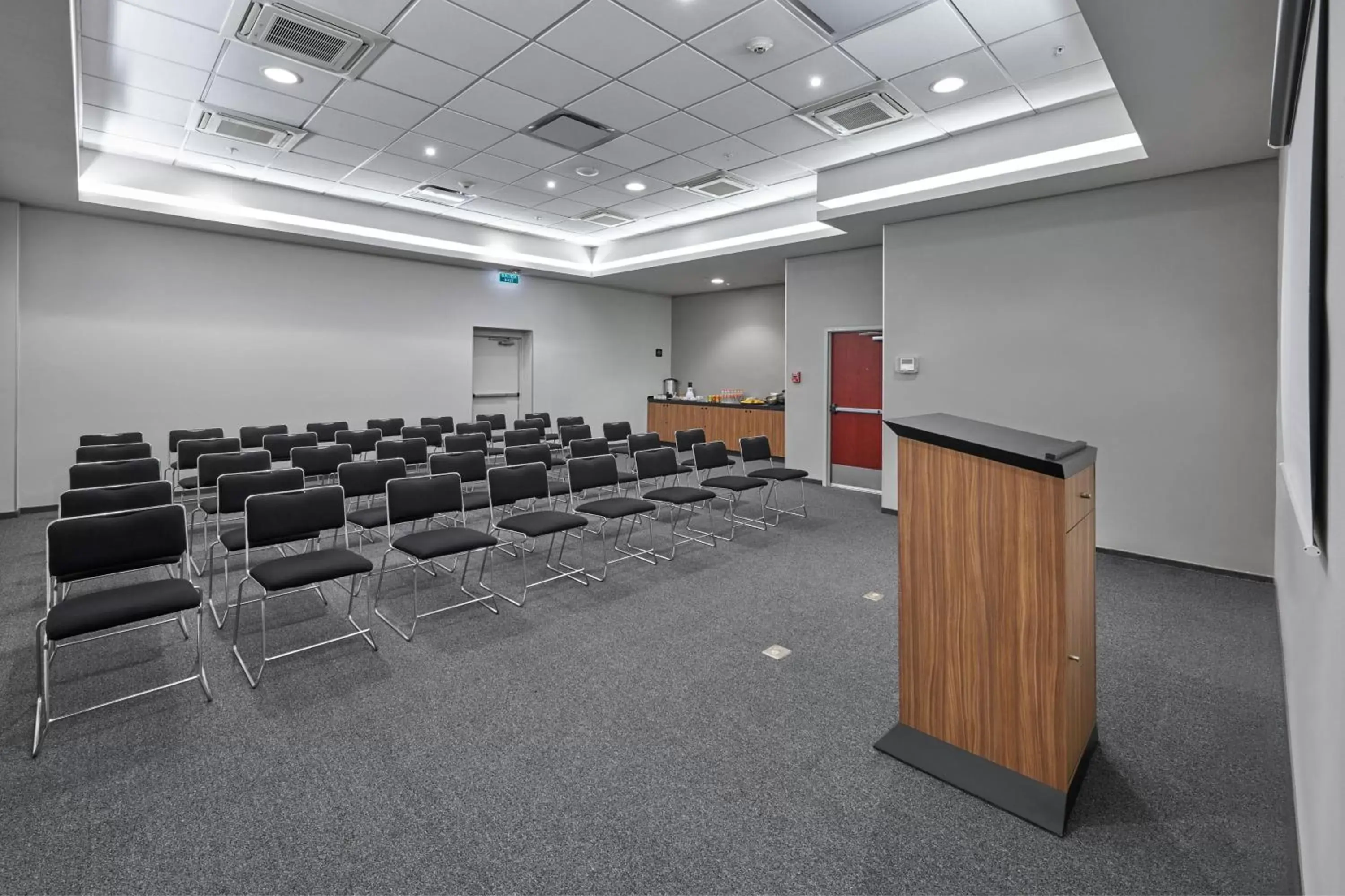 Meeting/conference room in City Express by Marriott Monterrey Santa Catarina