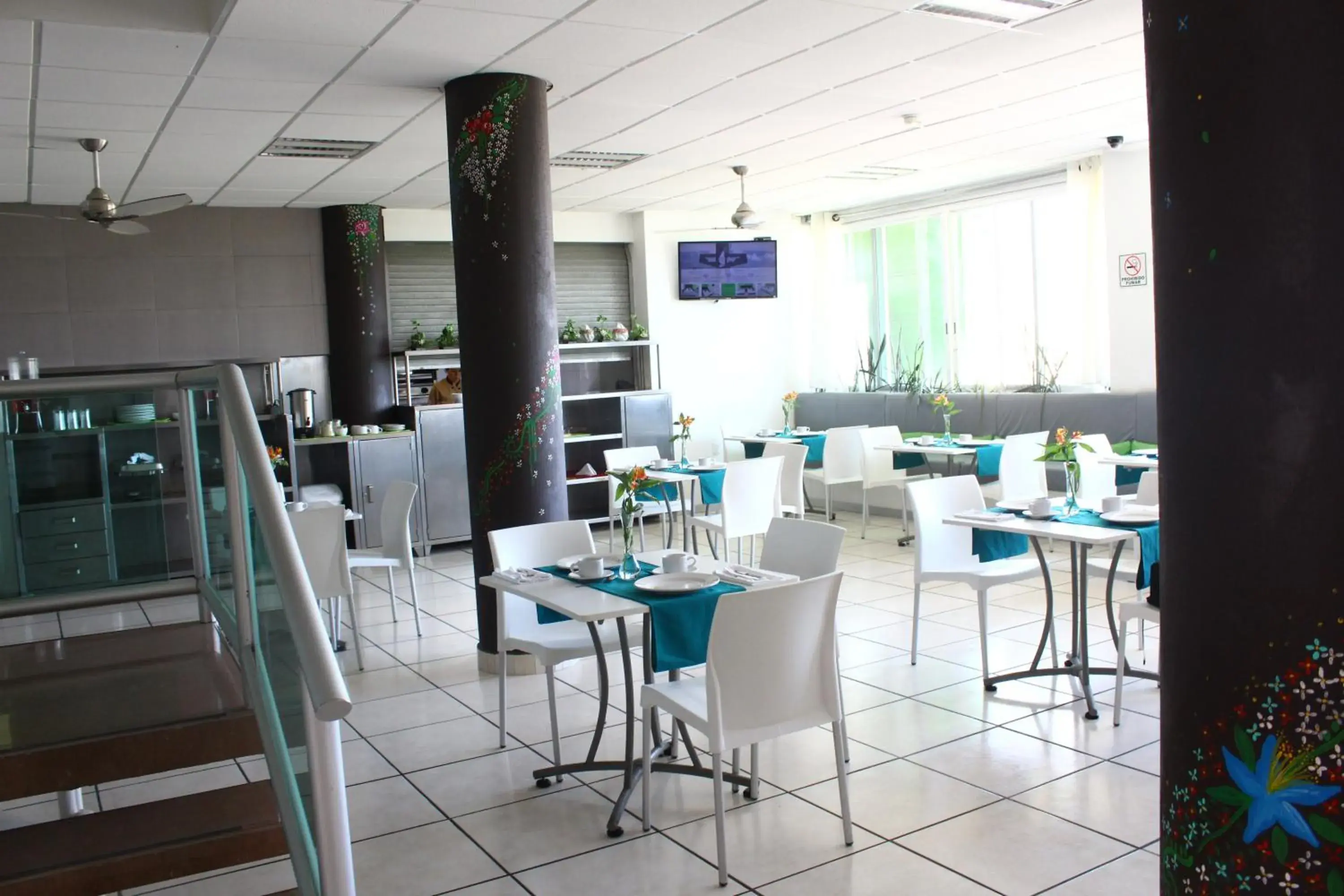 Restaurant/Places to Eat in Chiapas Hotel Express