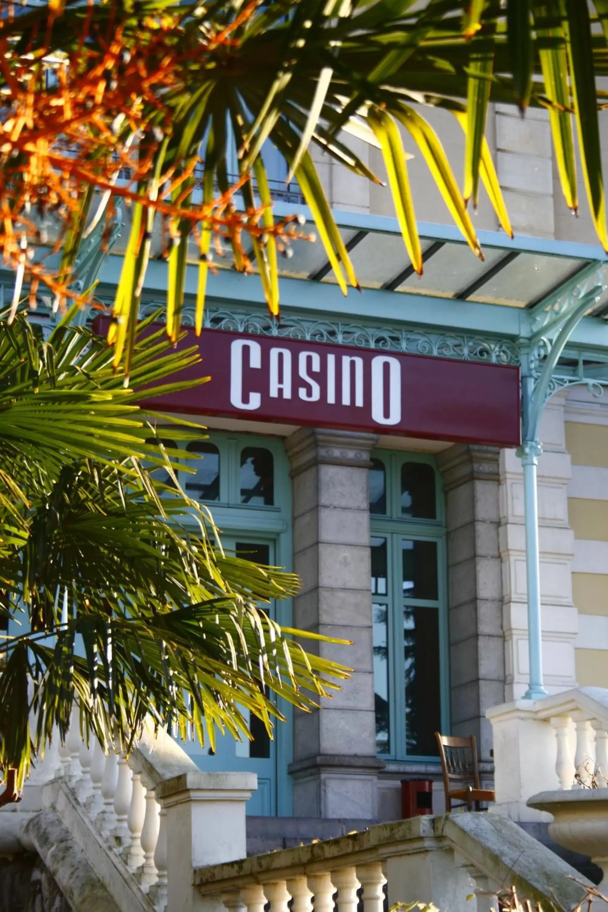 Facade/entrance in Hôtel du Parc