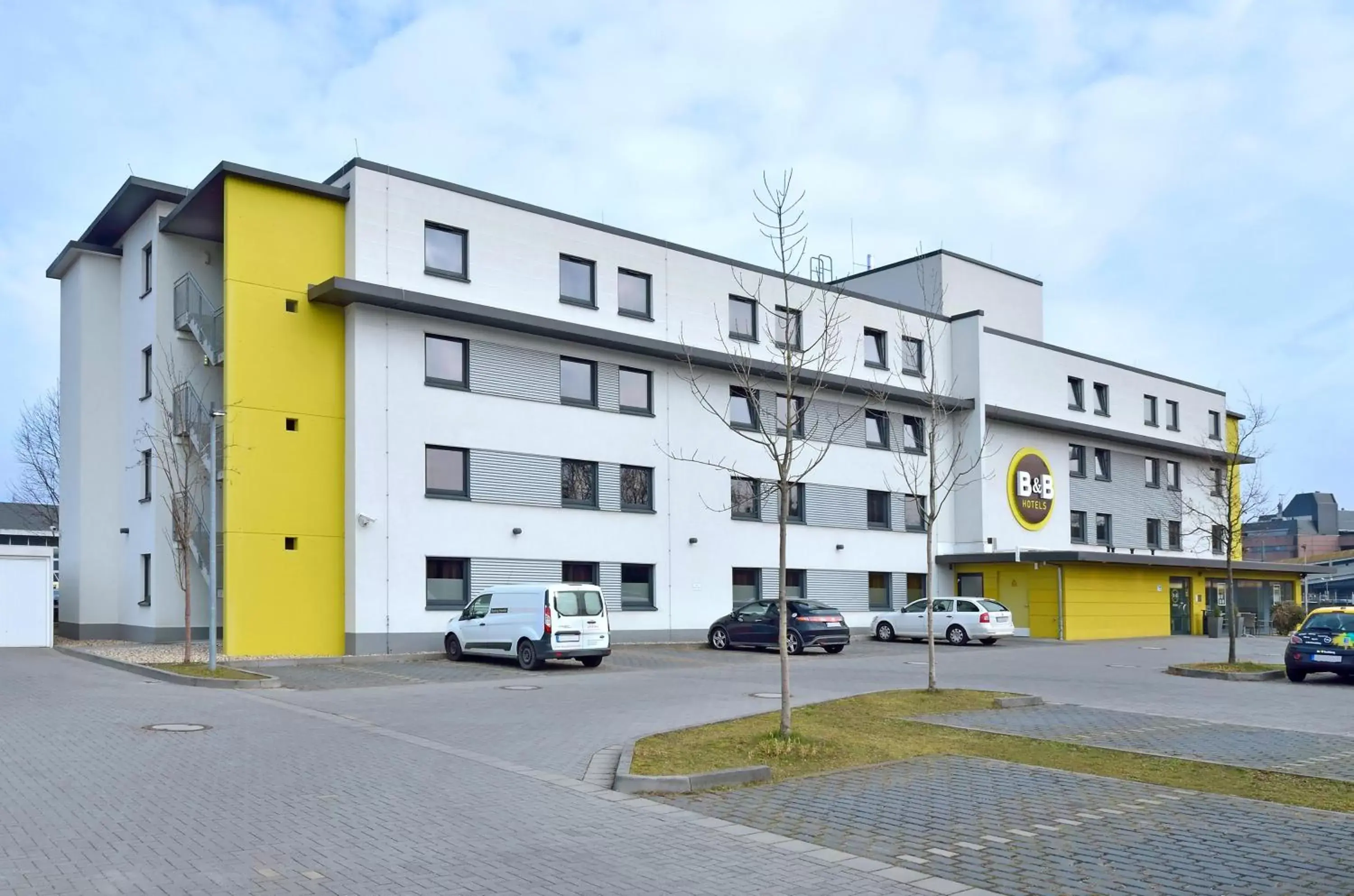 Property Building in B&B Hotel Koblenz