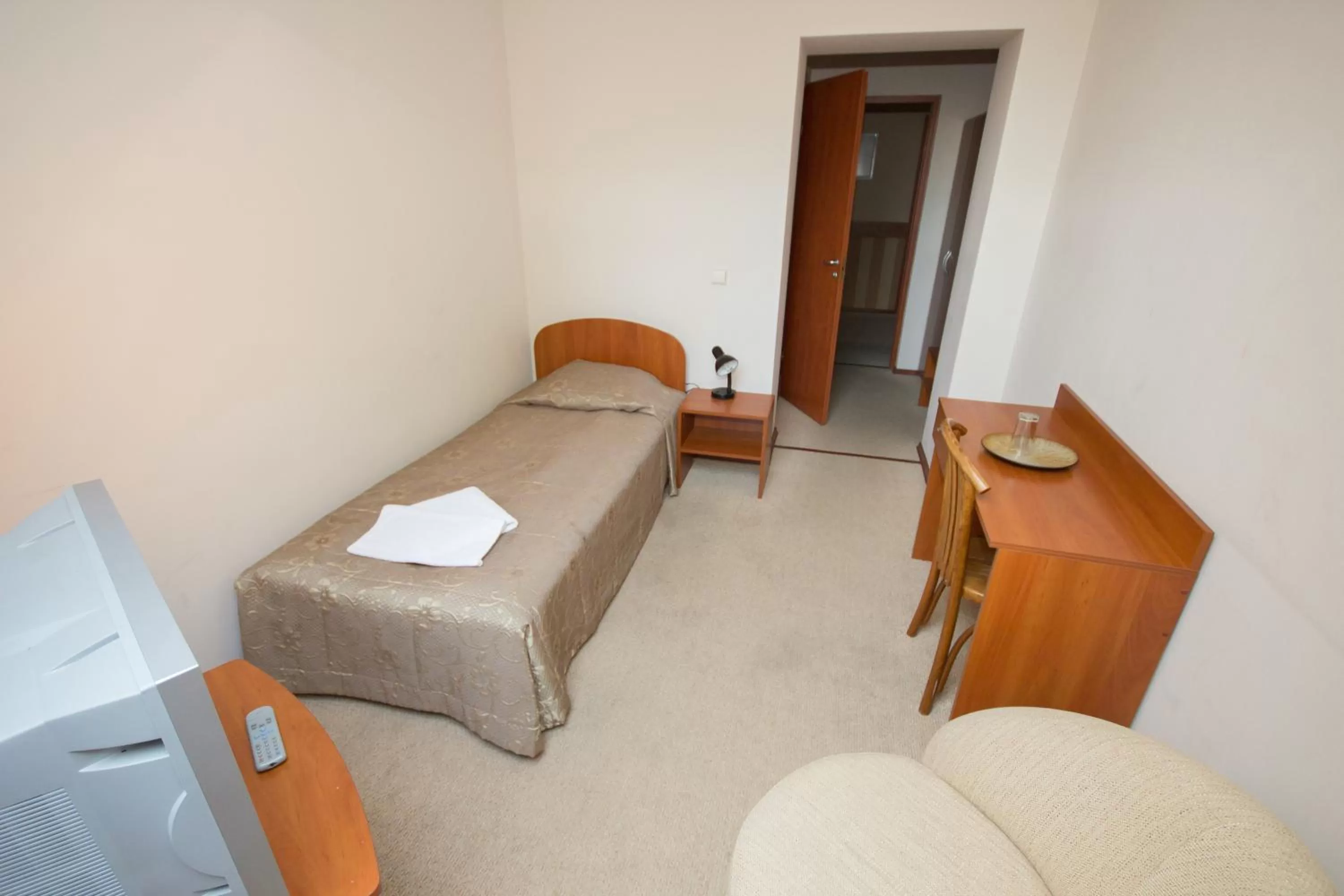 Bedroom, Bed in Deims Hotel