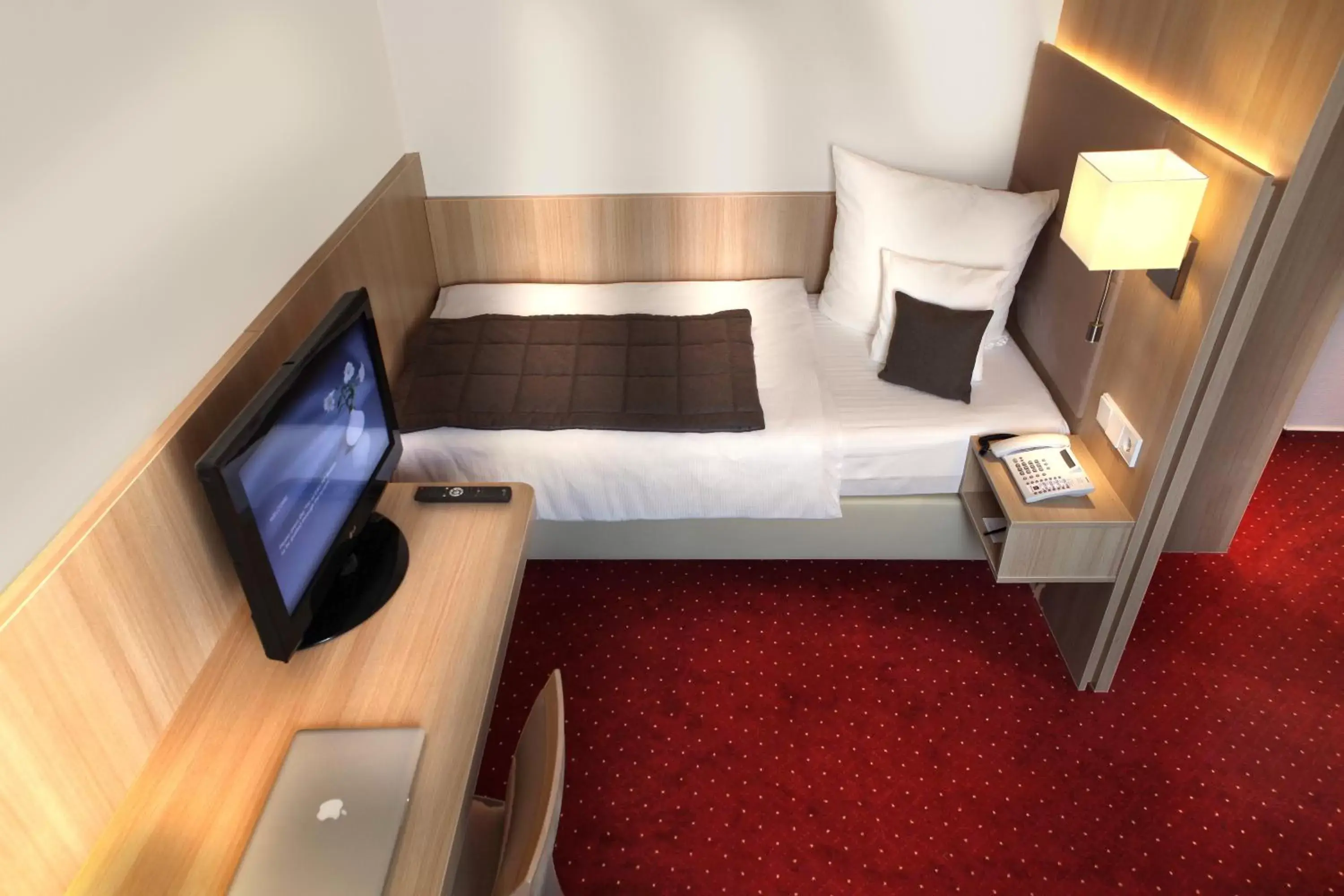 Photo of the whole room, Bed in Best Western Hotel zur Post