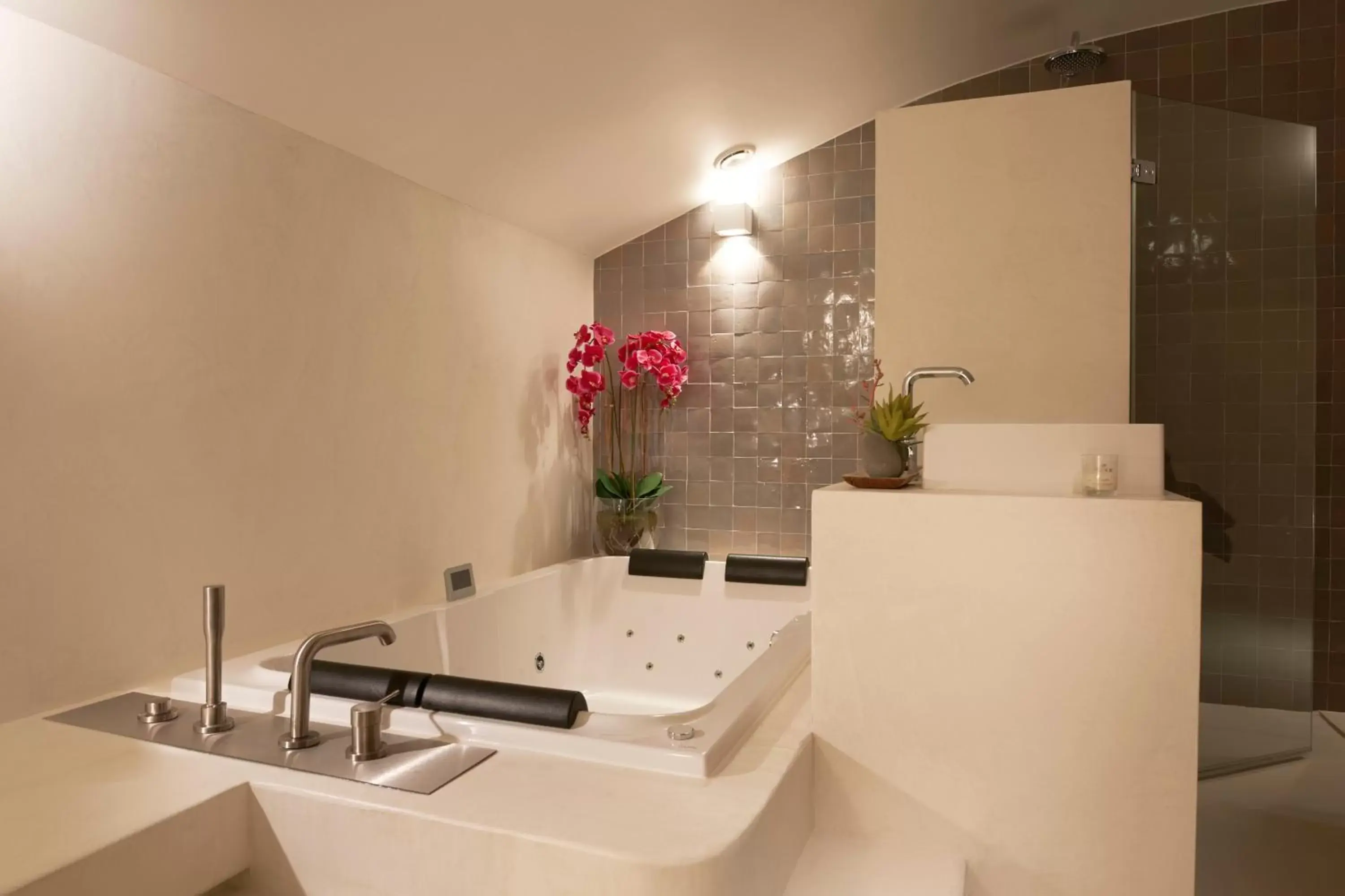 Hot Tub in Le Mathurin Hotel & Spa