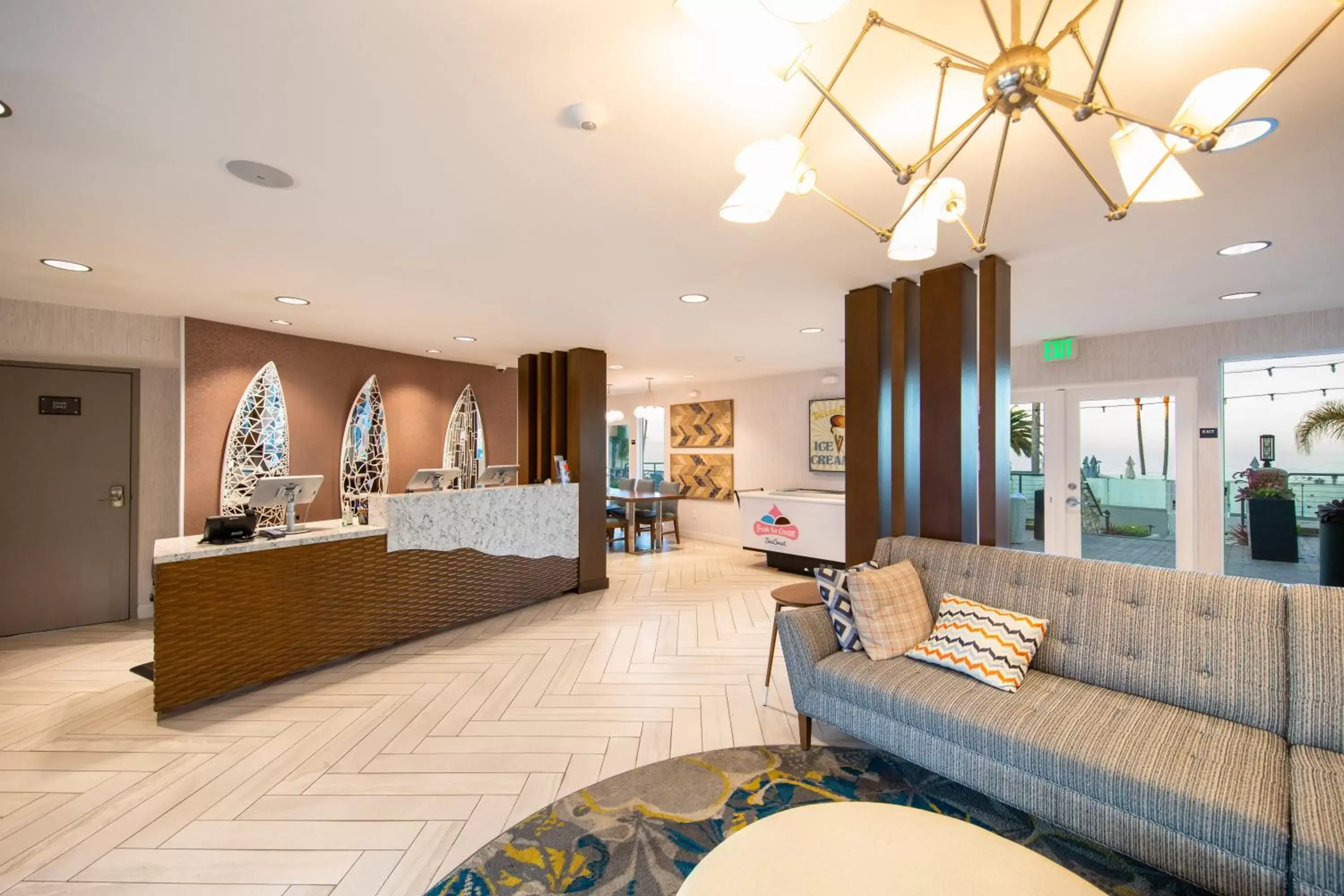 Lobby or reception, Seating Area in SeaCrest Oceanfront Hotel