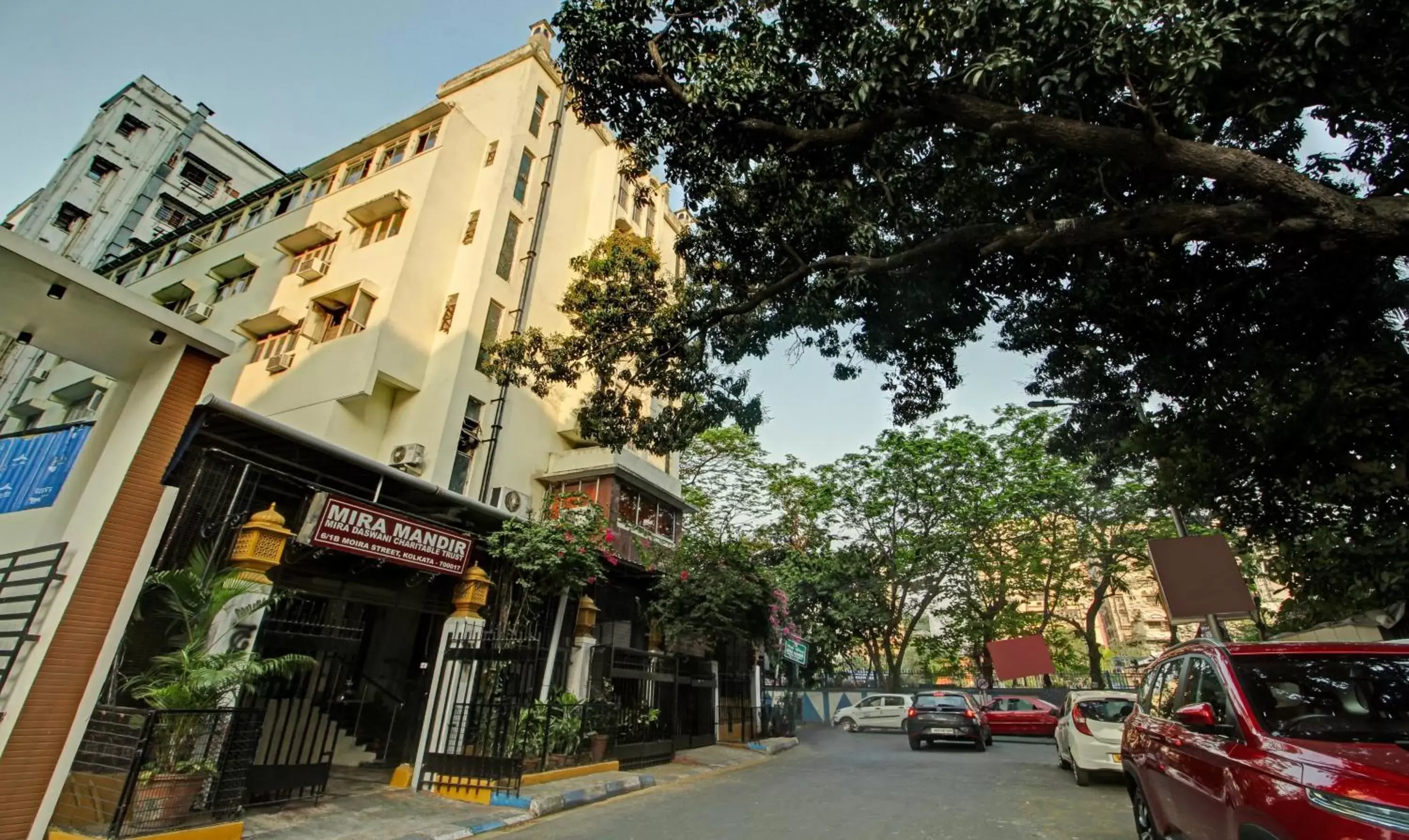 Property building in Treebo Mira Inn, Camac Street Property building in Treebo Mira Inn, Camac Street