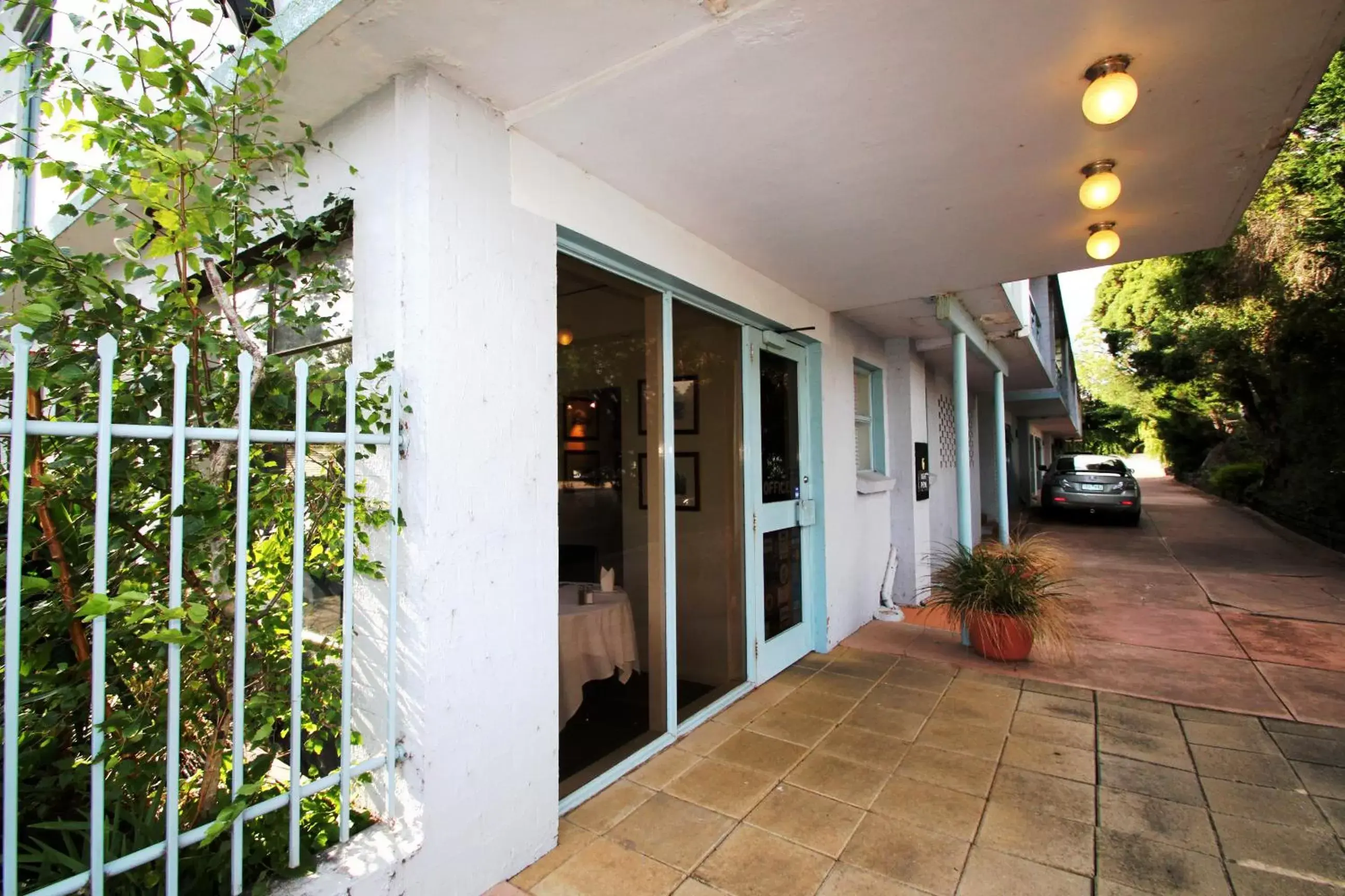 Facade/entrance in Beaumaris Bay Motel