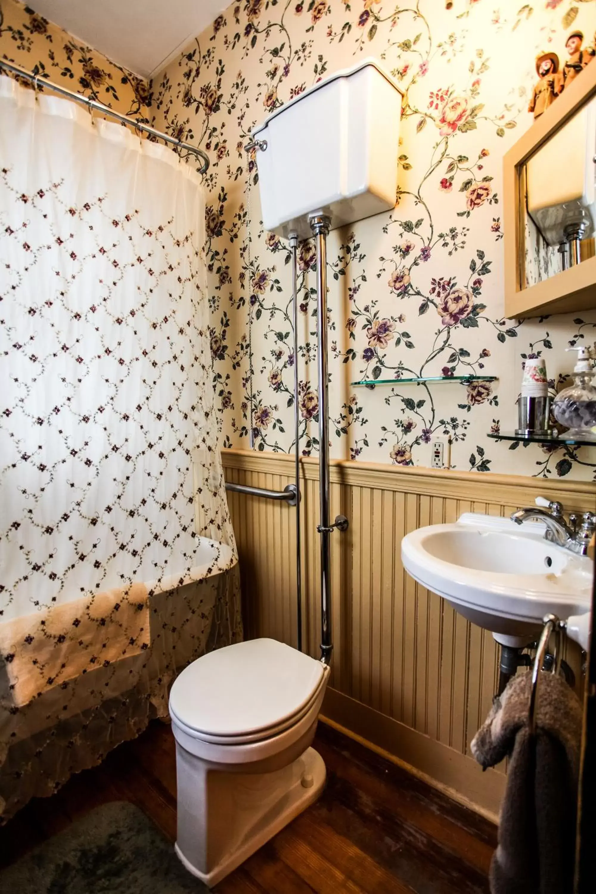 Bathroom in Hollerstown Hill Bed and Breakfast