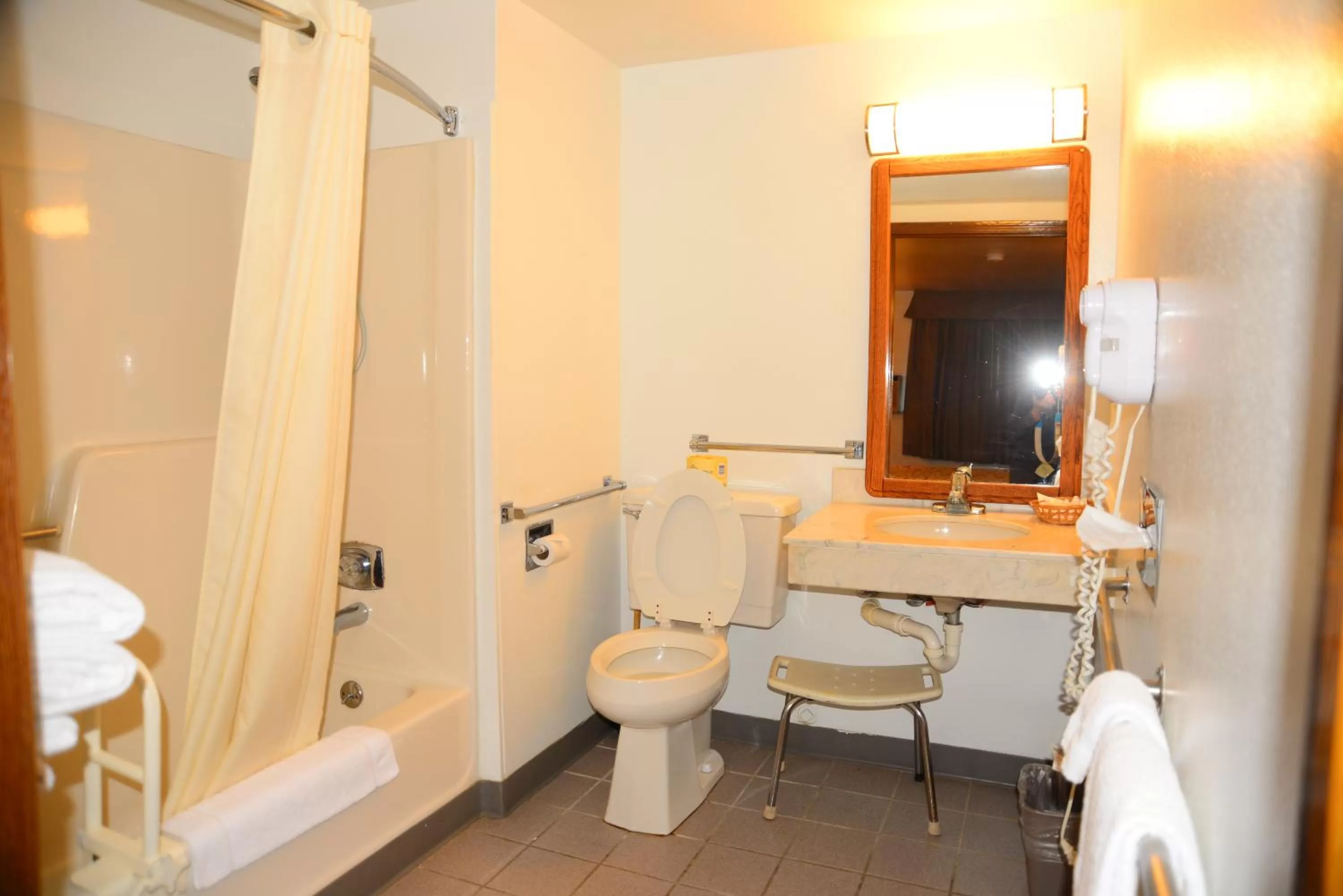 Bathroom in Budget Inn Express