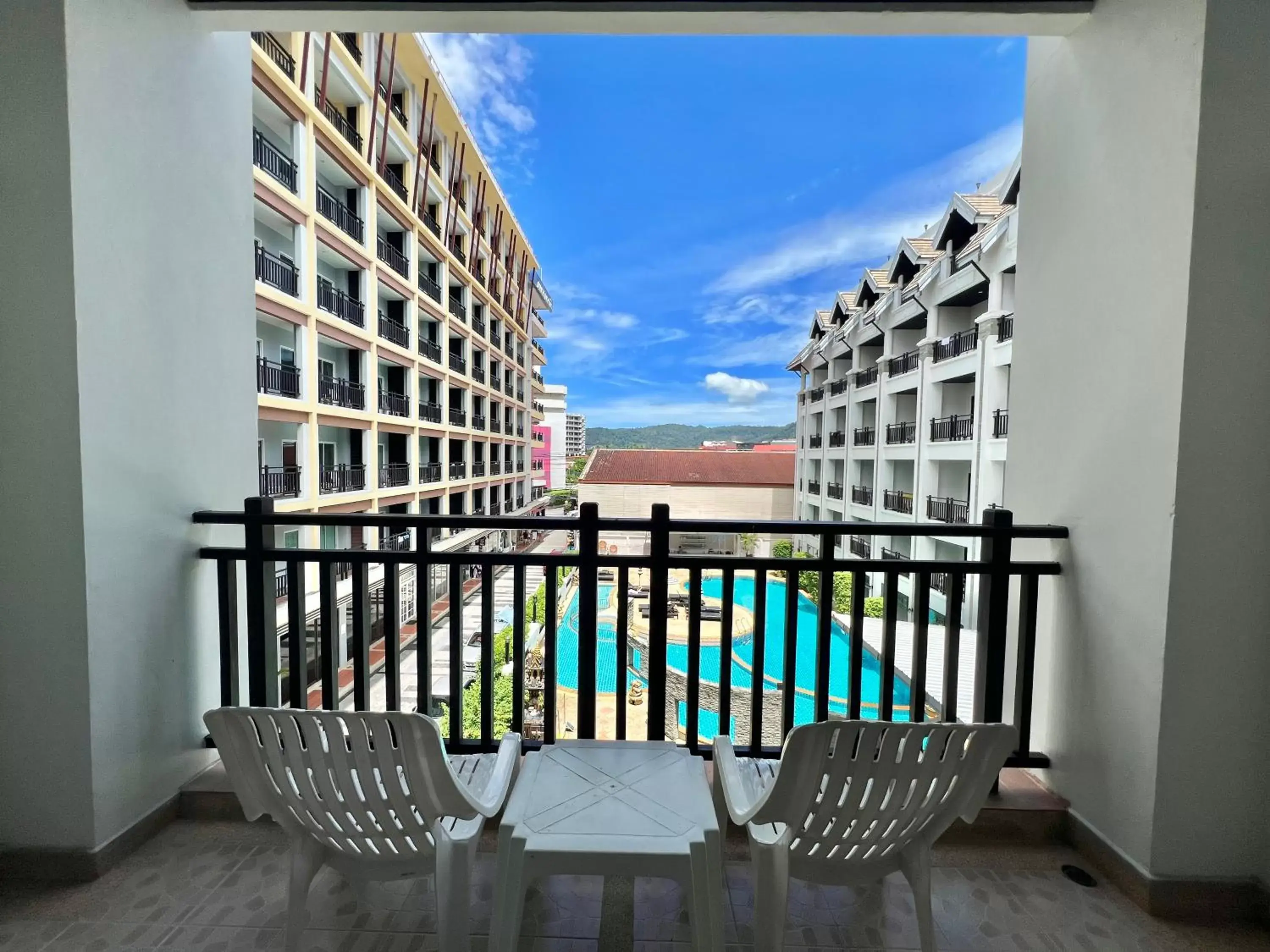 View (from property/room), Balcony/Terrace in Amata Patong