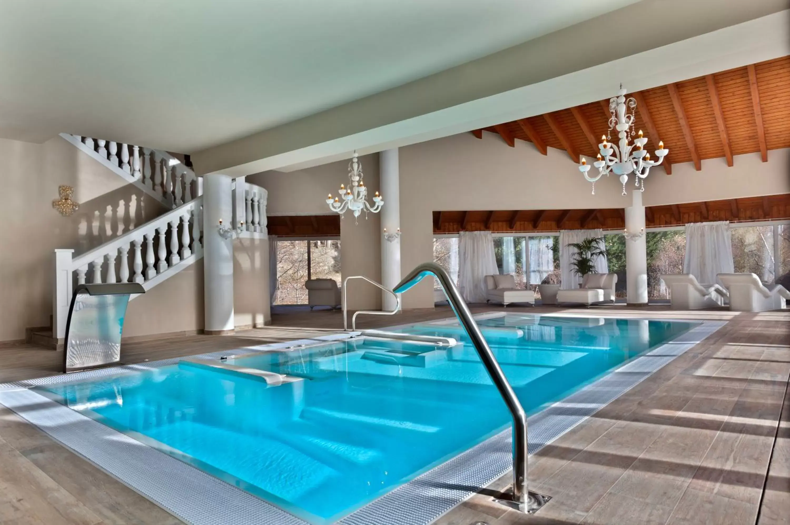 Spa and wellness centre/facilities, Swimming Pool in Hotel & SPA Bringué