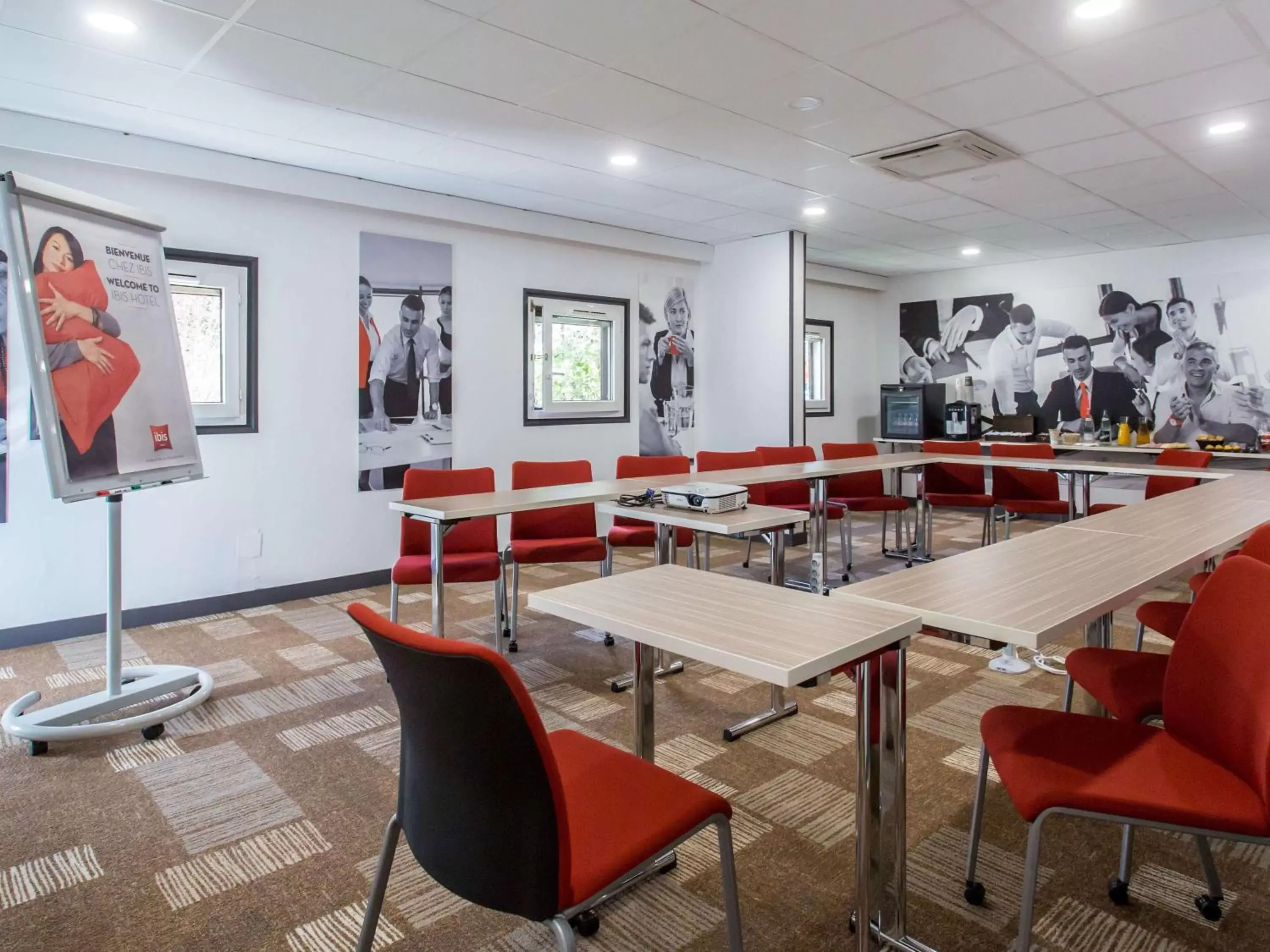 On site, Restaurant/Places to Eat in ibis Bourges Centre