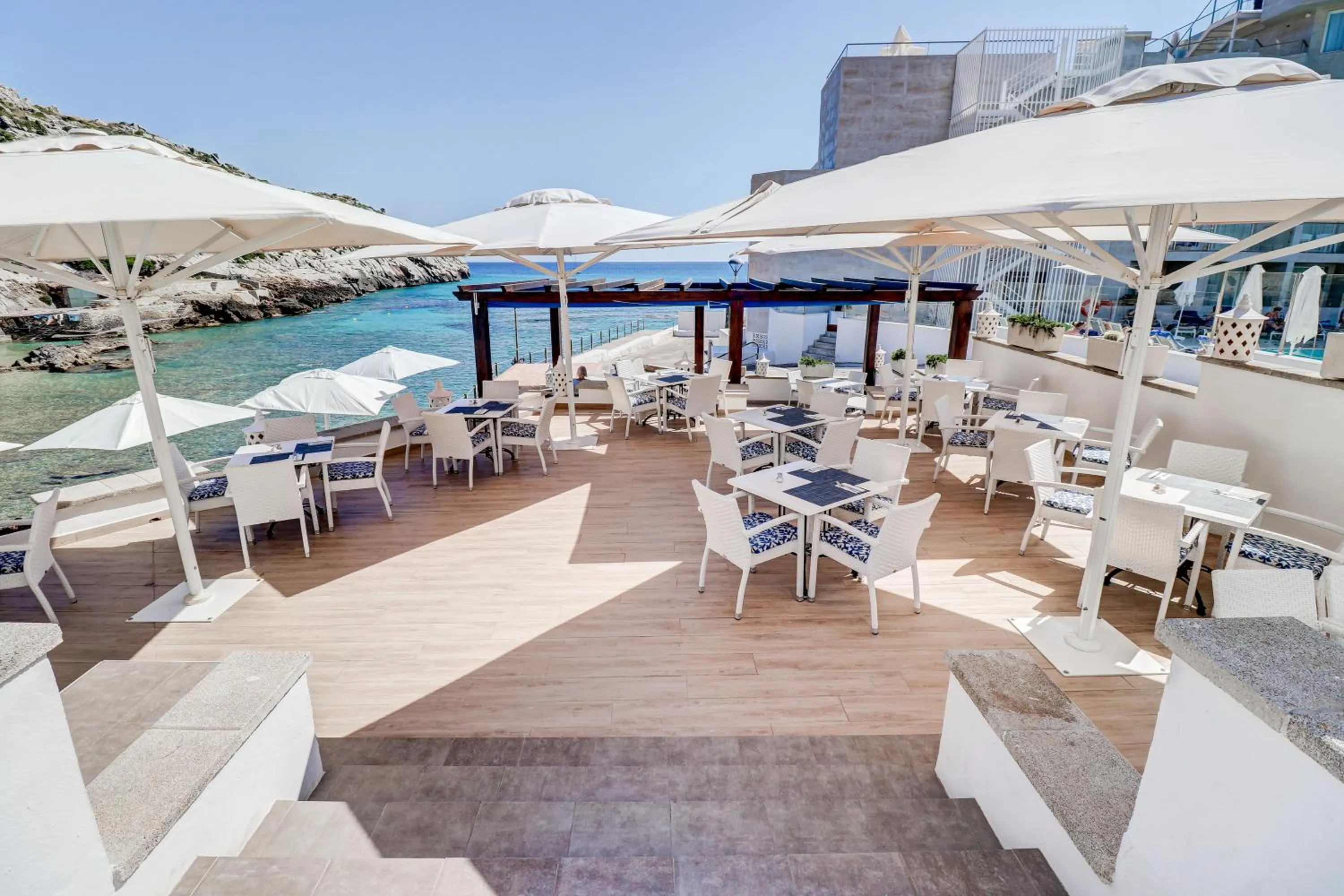 Restaurant/places to eat in Hoposa Niu