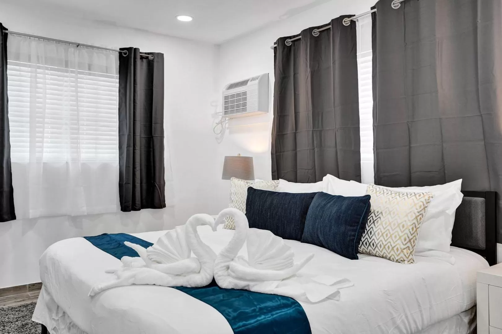 Other, Bed in Fillmore Suits