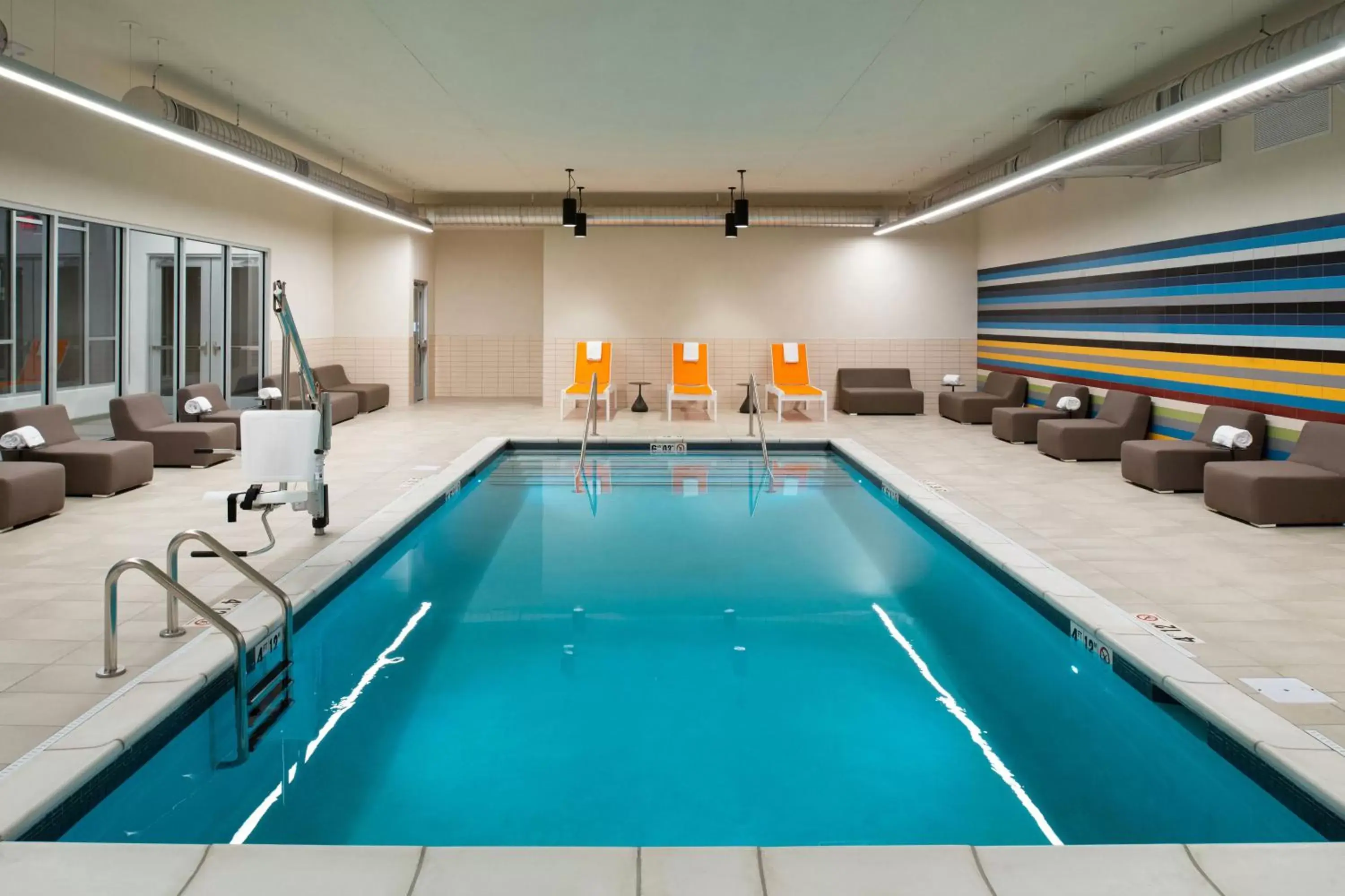 Fitness centre/facilities, Swimming Pool in Aloft North Kansas City