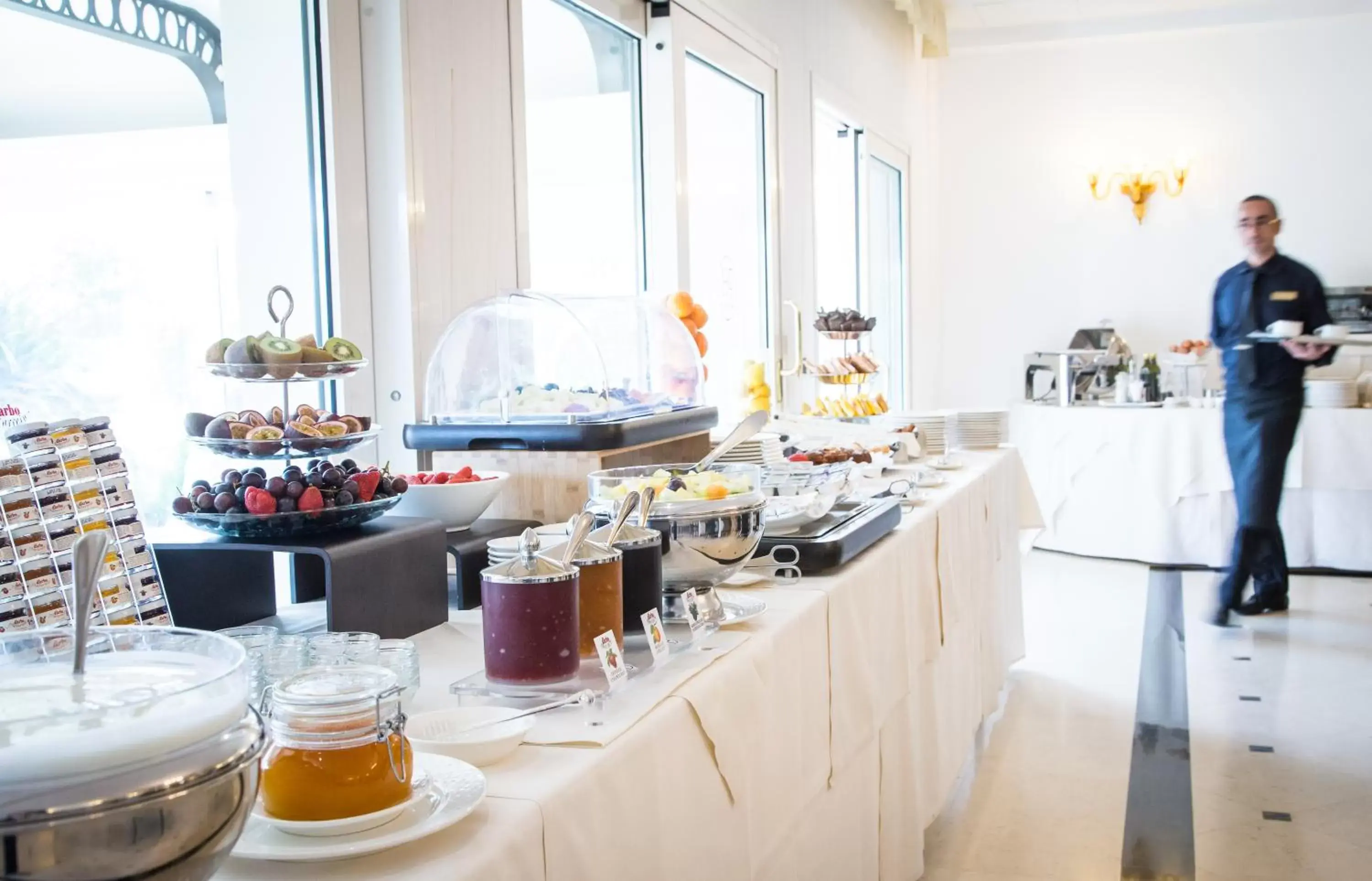 Restaurant/places to eat in Palace Hotel Desenzano Restaurant/places to eat in Palace Hotel Desenzano