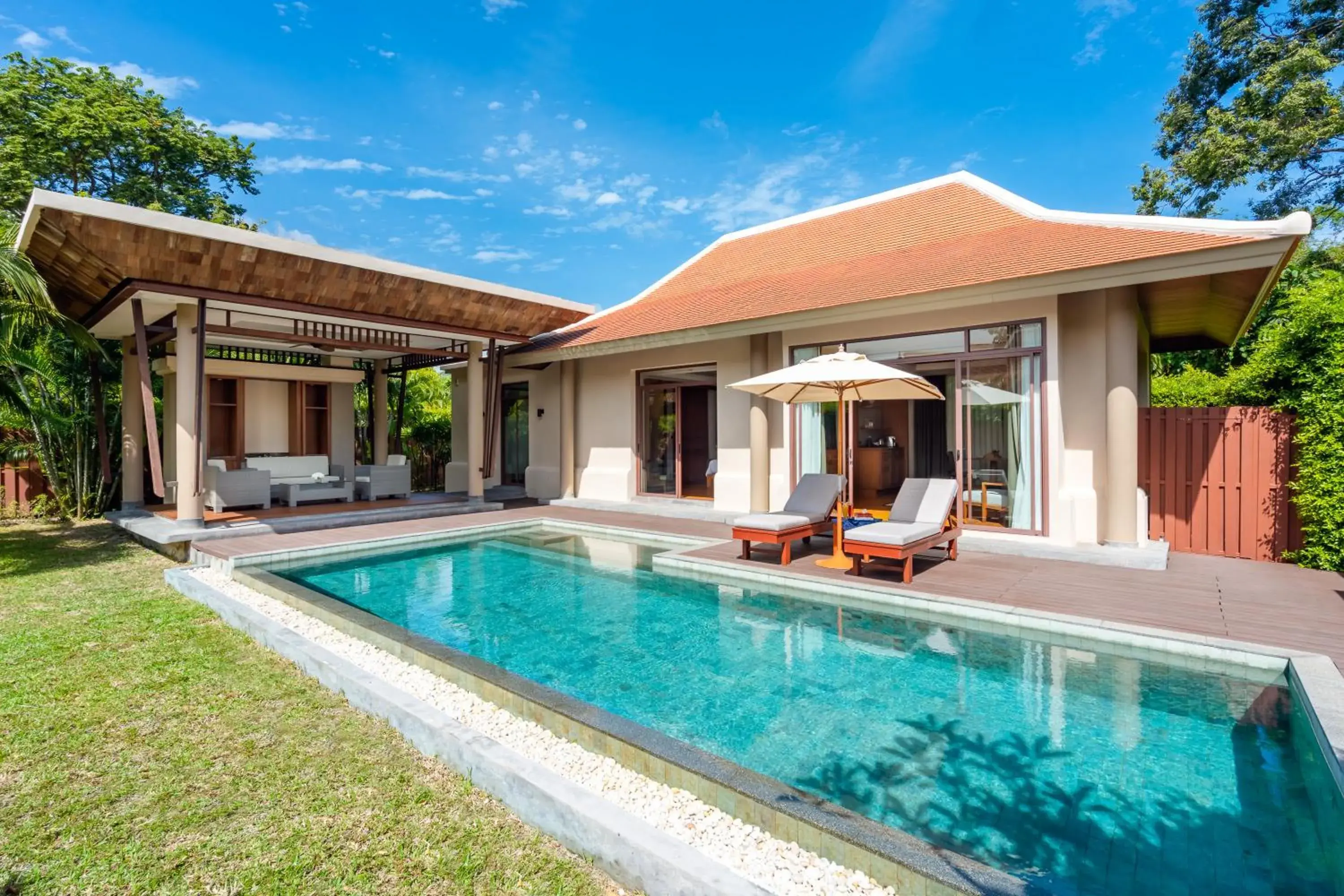 Grand Deluxe Pool Villa in Santiburi Koh Samui