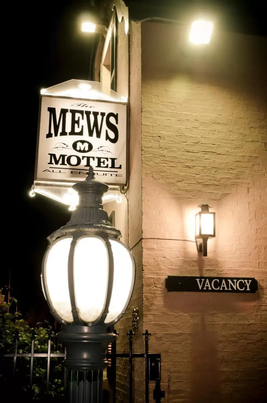 Property Logo/Sign in The Mews Motel