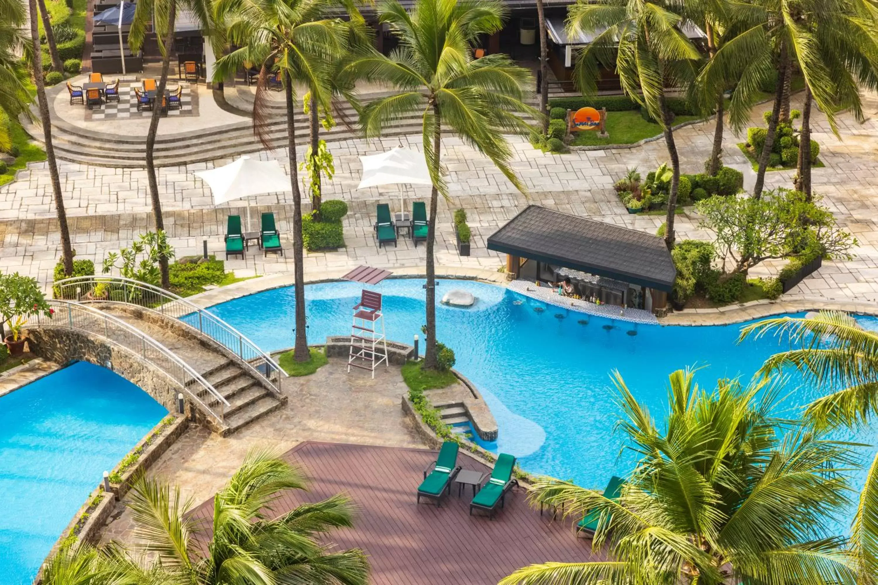 Swimming pool, Pool View in Sofitel Philippine Plaza Manila