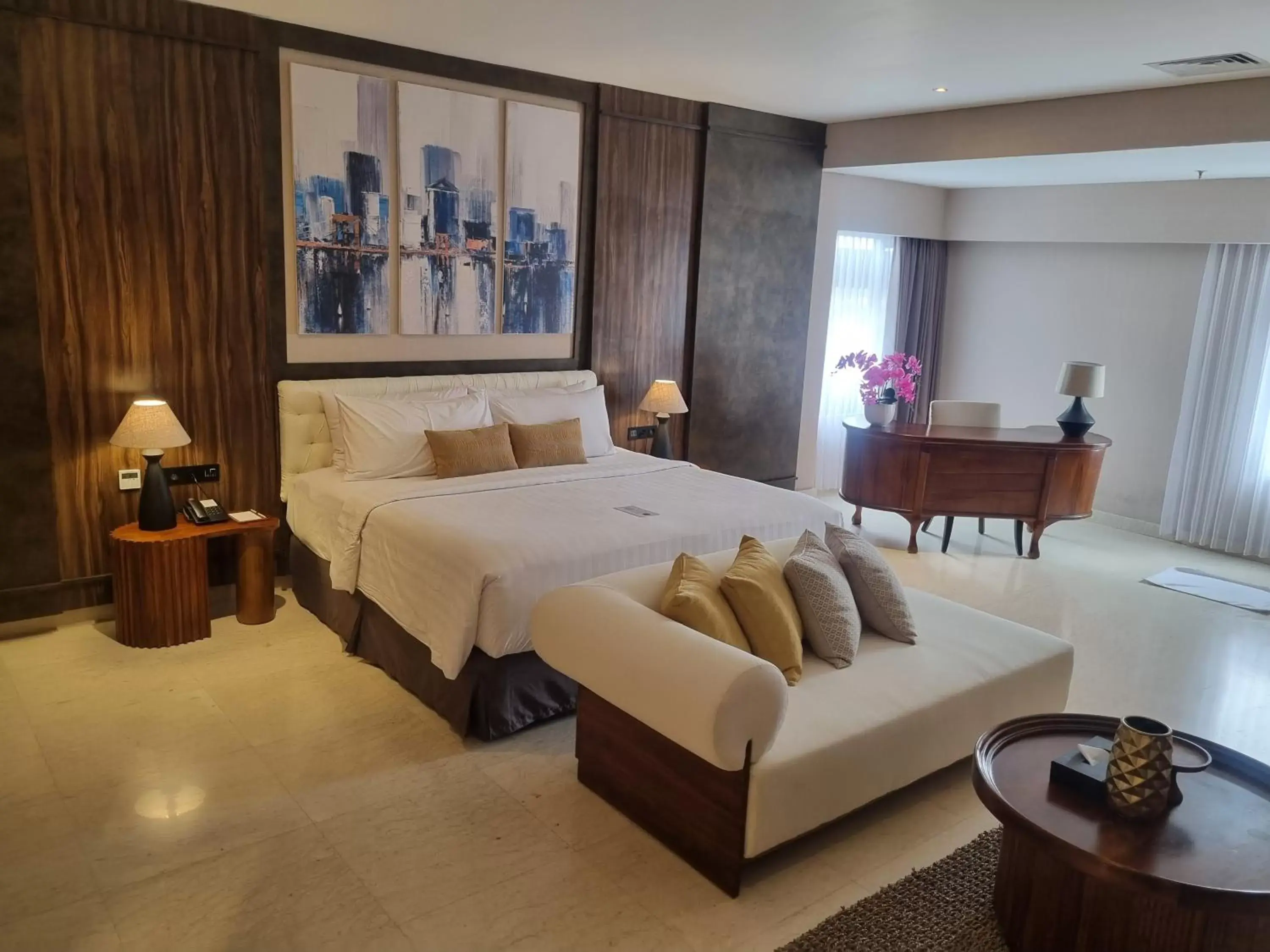 Bedroom, Bed in Crystalkuta Hotel - Bali