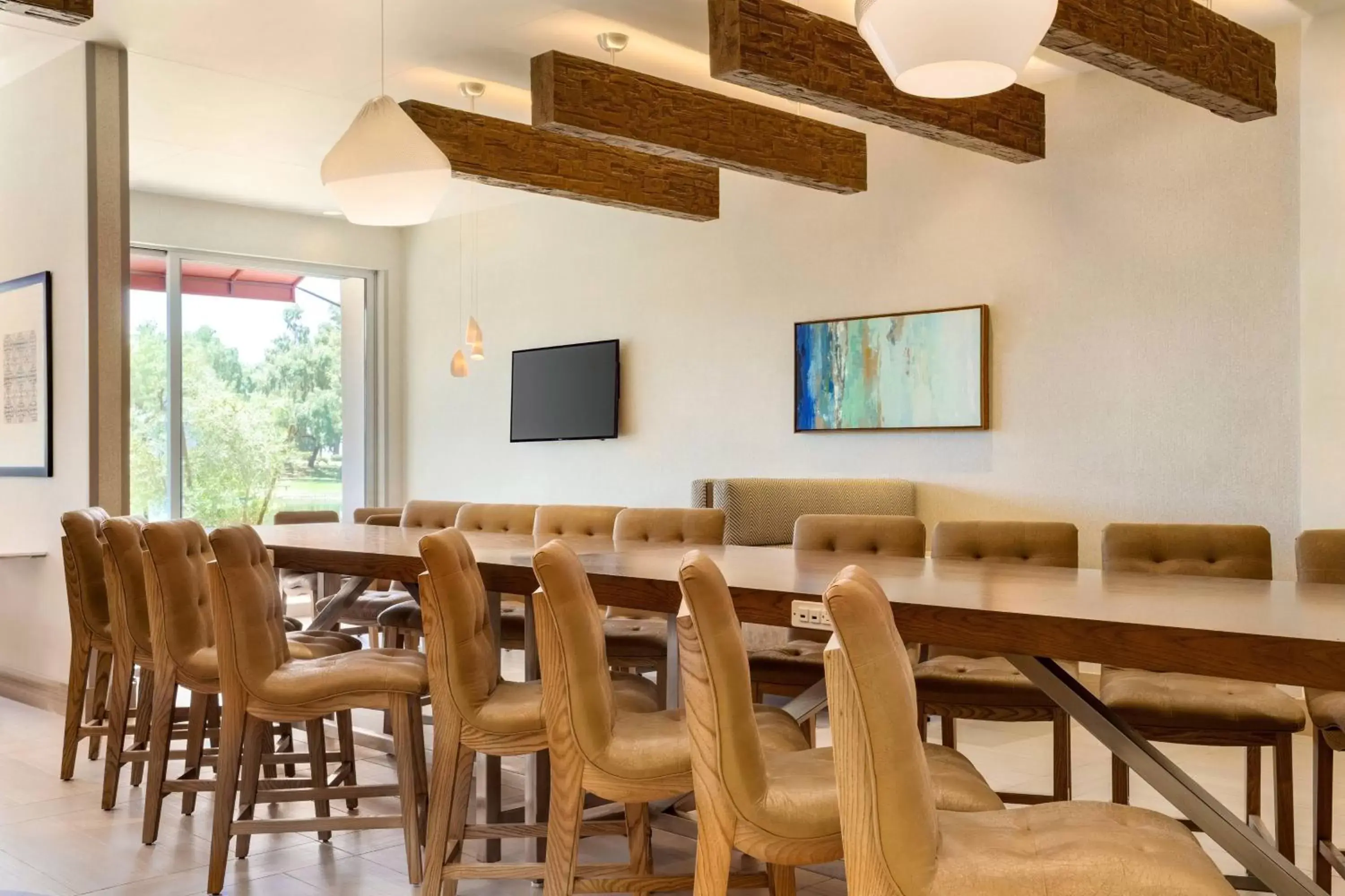 Breakfast, Dining Area in Residence Inn by Marriott Phoenix Chandler/South