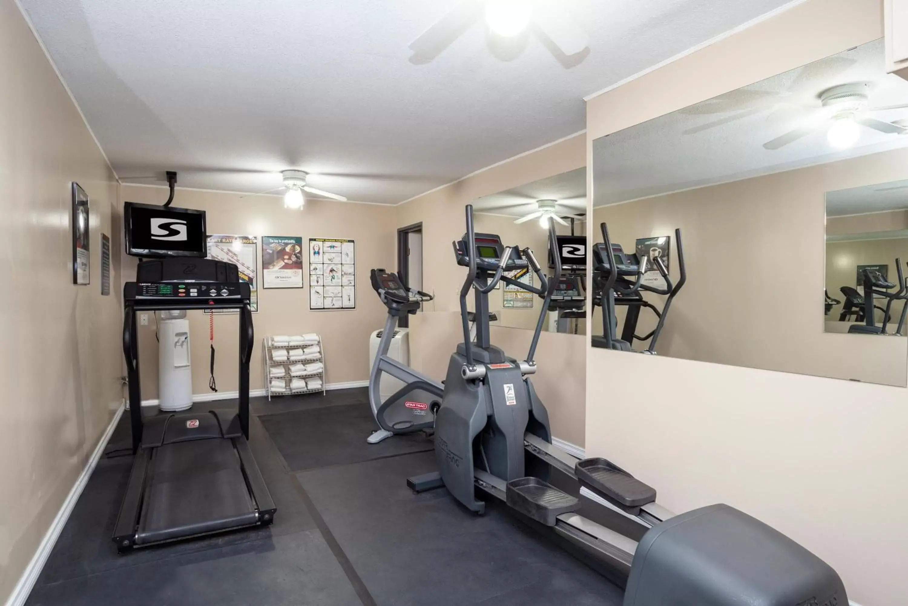 Fitness centre/facilities, Fitness Center/Facilities in Sandman Hotel Castlegar