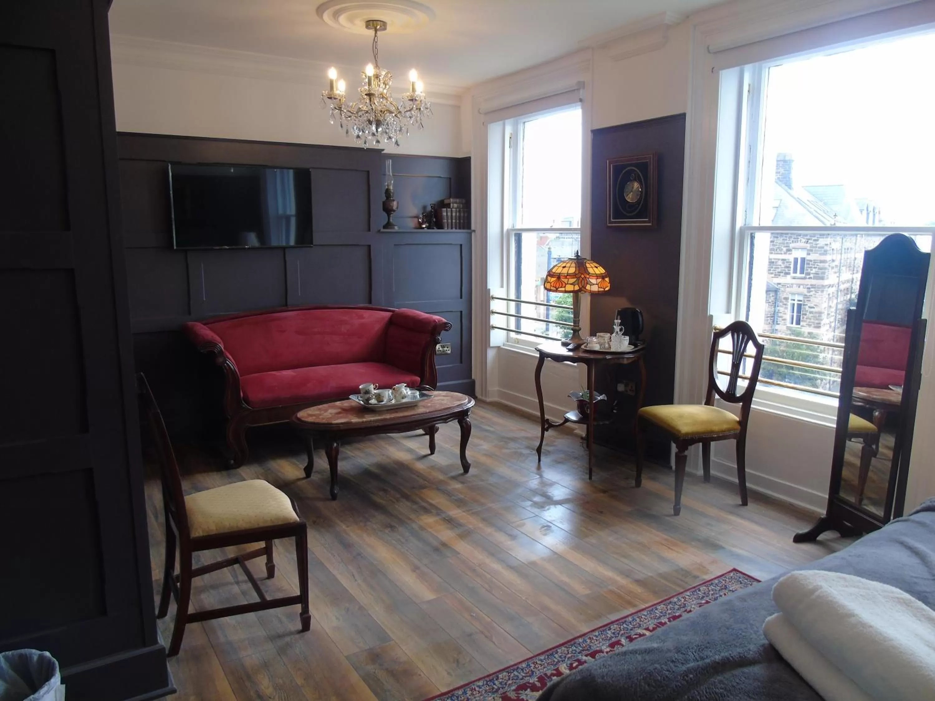 TV and multimedia in The Warren Belfast