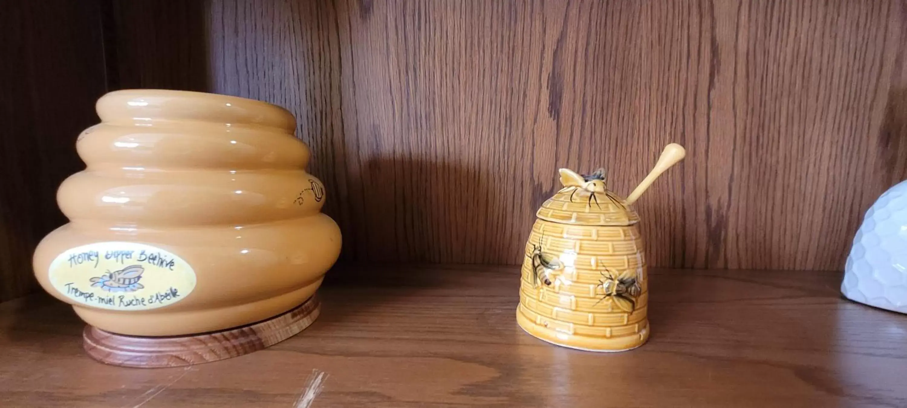 Deluxe Queen Suite - single occupancy in Hotel Phillips Deluxe Queen Suite - single occupancy in Hotel Phillips