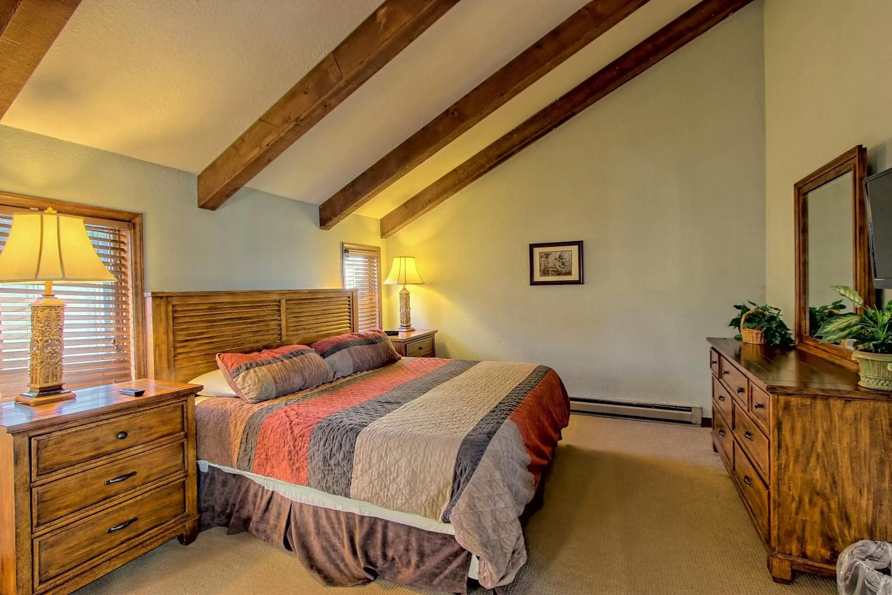 Bedroom, Bed in The Highlands at Sugar by Capital Vacations