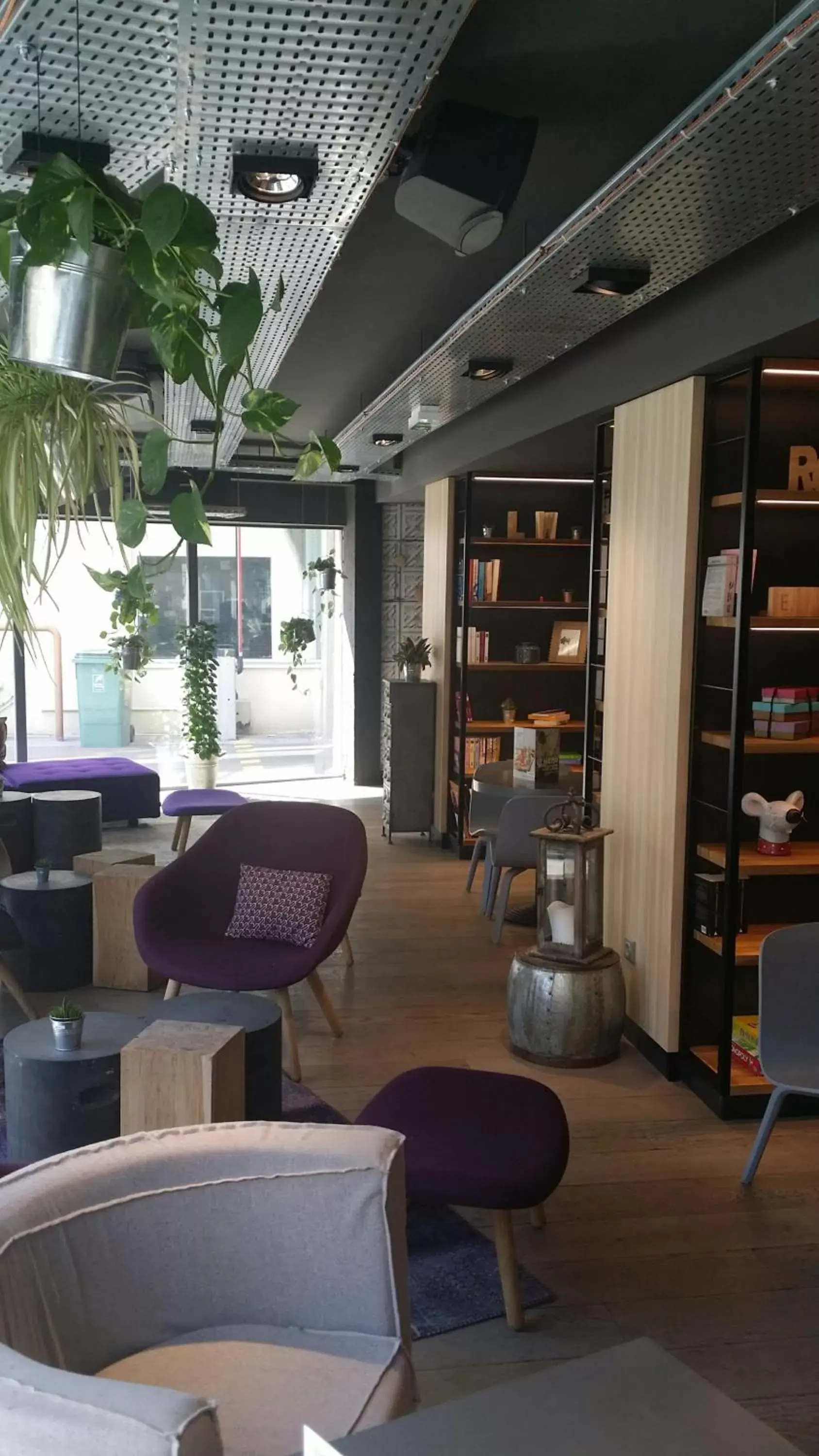 Restaurant/places to eat, Lounge/Bar in Campanile Nancy Centre - Gare