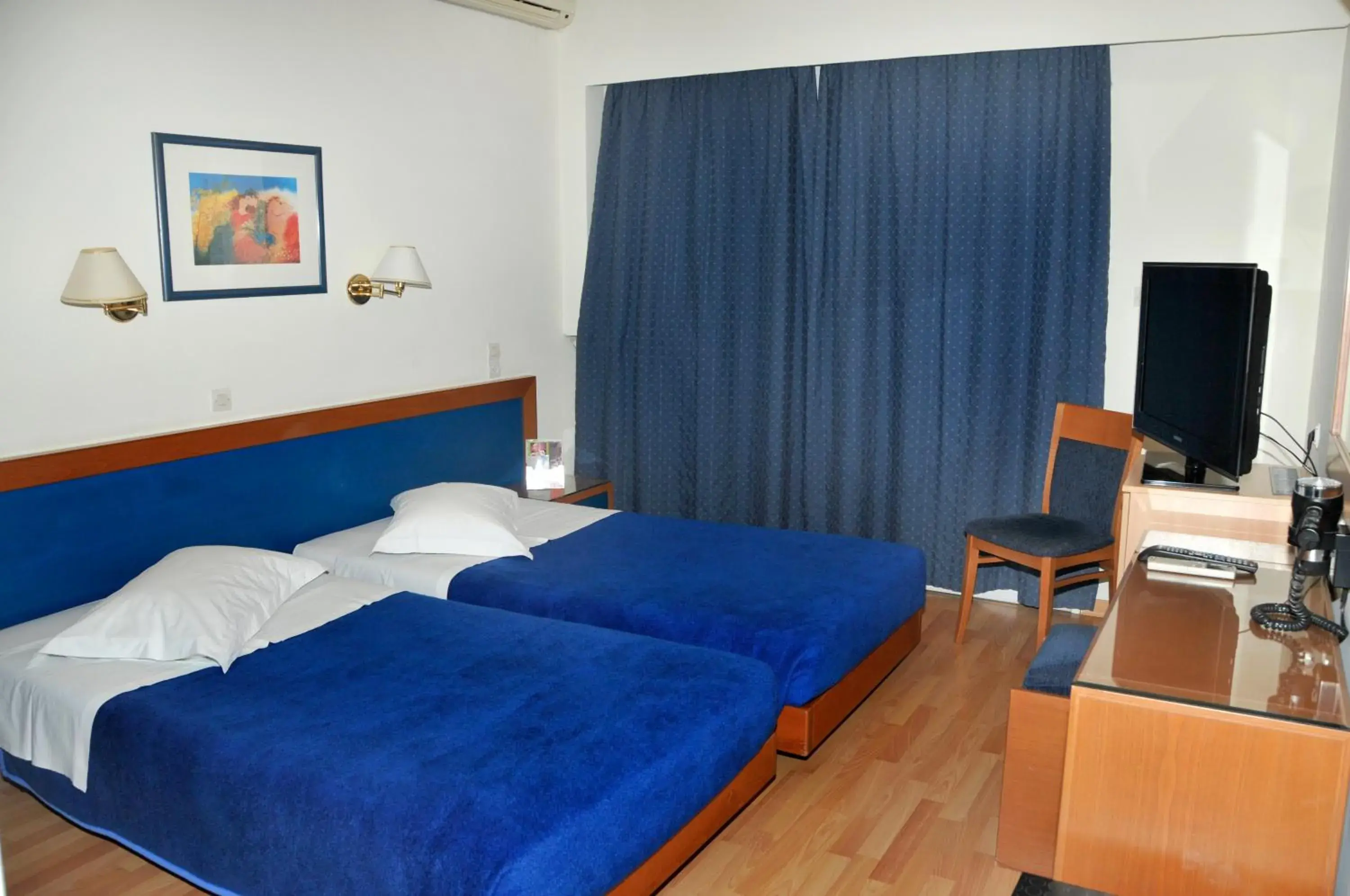 Bed in Hotel Elena
