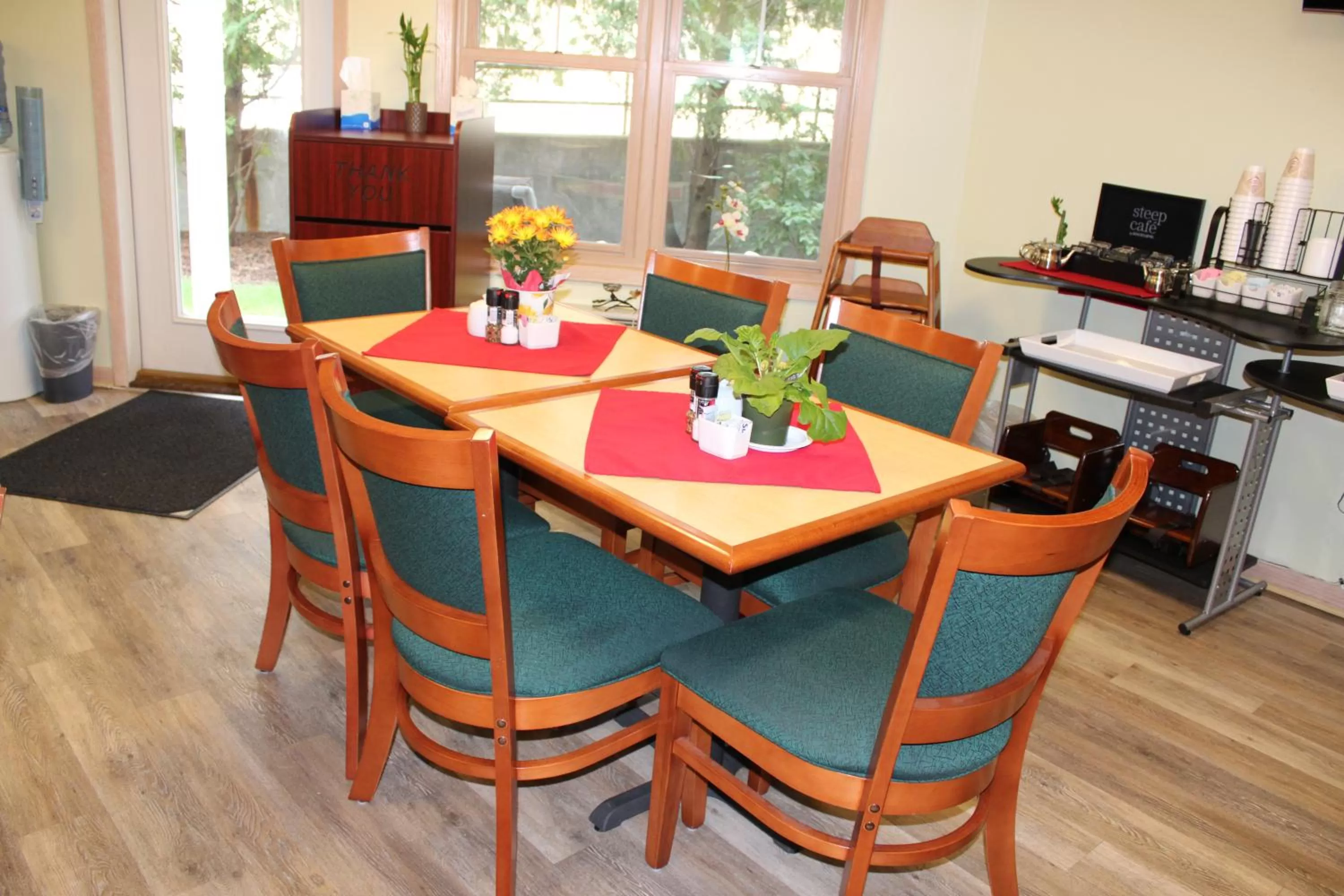 Continental breakfast in Mill Creek Hotel