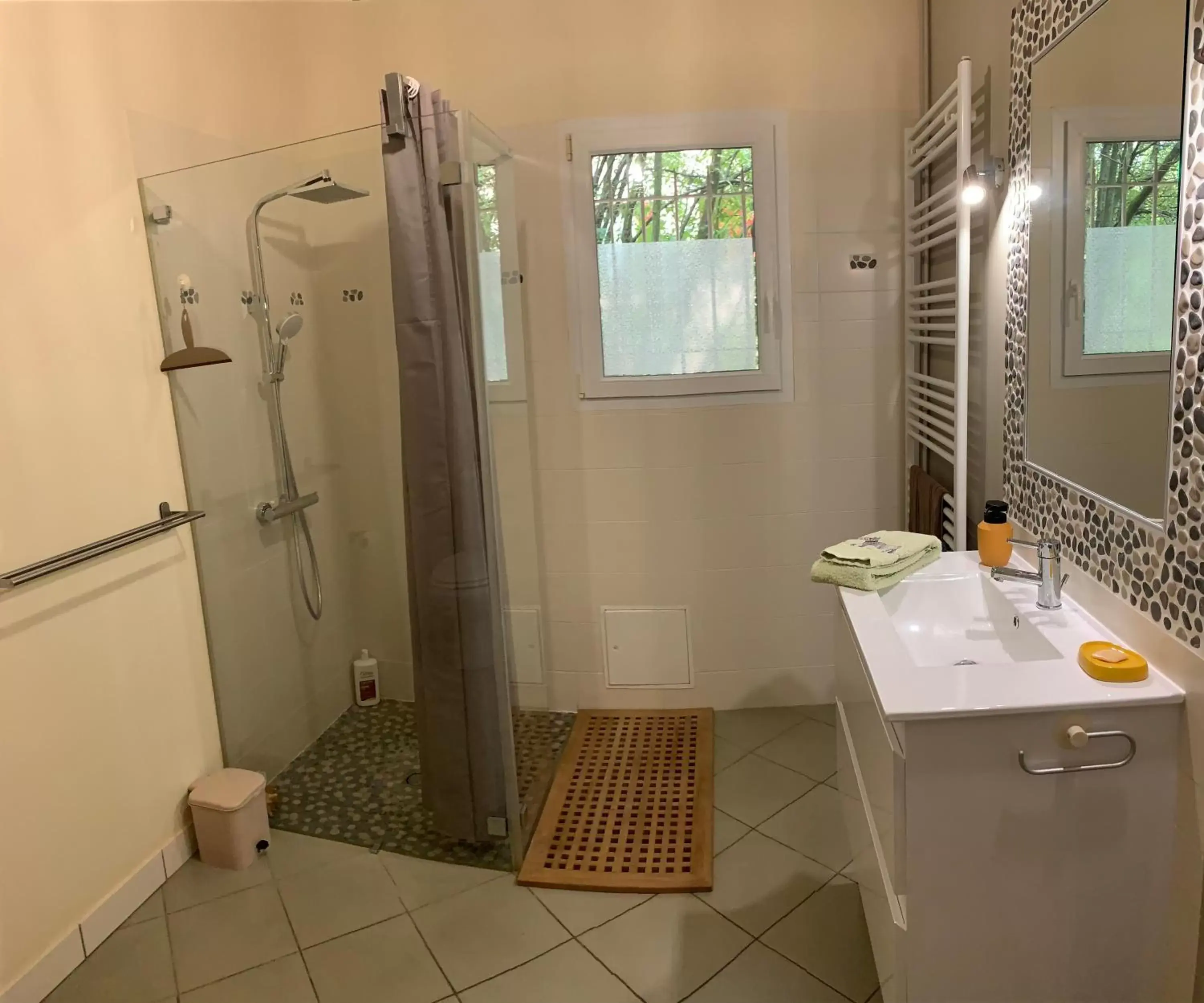 Bathroom in Suite privative Abella - Aile de maison bourgeoise