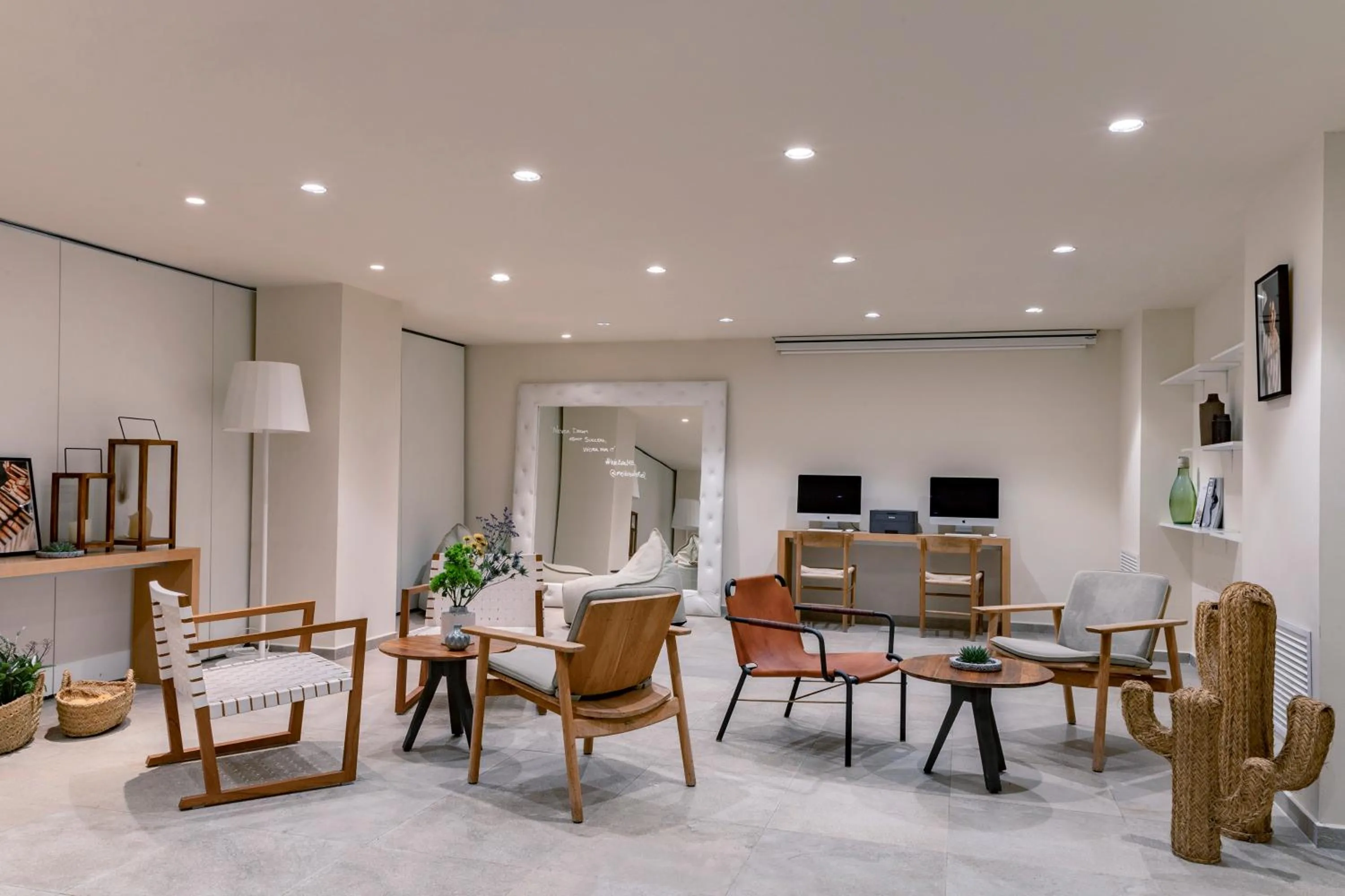 Business facilities in ME Ibiza - The Leading Hotels of the World