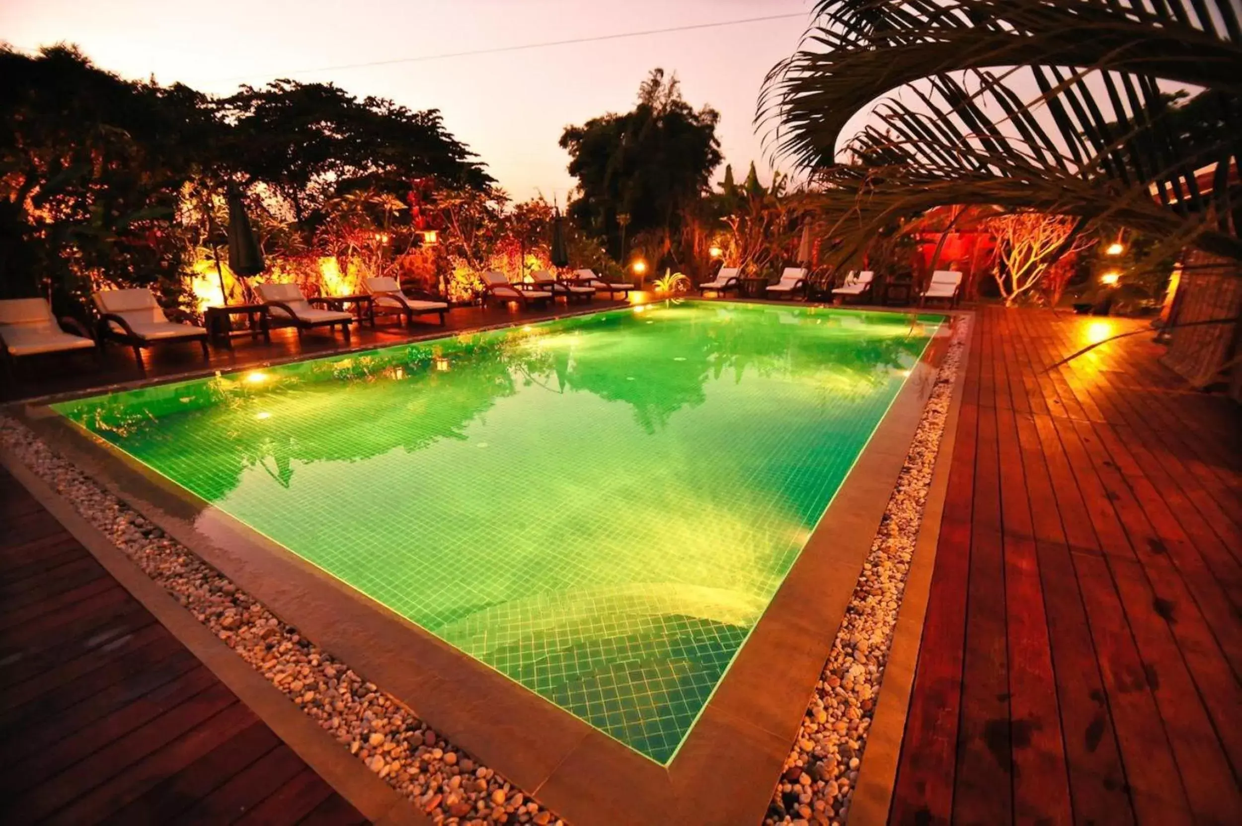 Garden, Swimming Pool in Terres Rouges Lodge