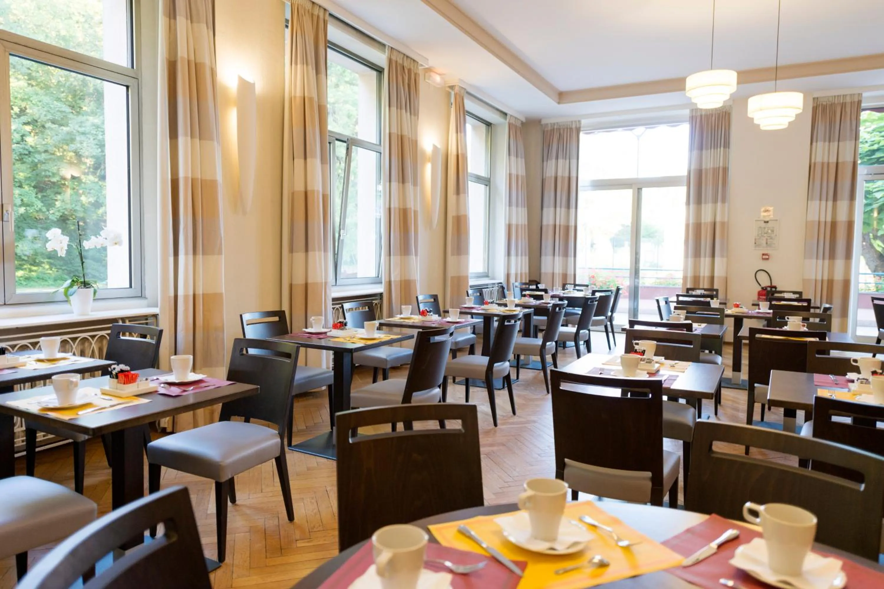 Restaurant/places to eat in Grand Hôtel Filippo Strasbourg Nord