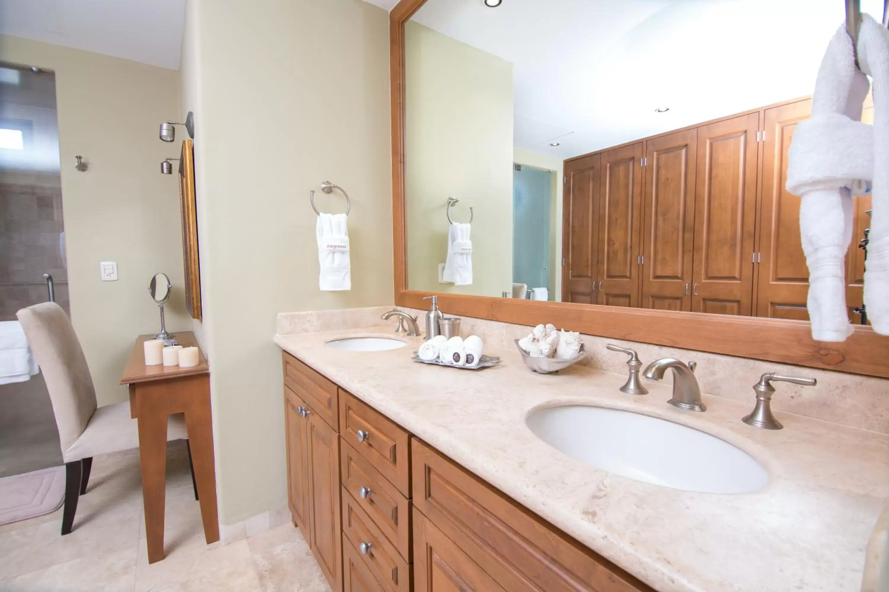 Bathroom in Alegranza Luxury Resort - All Master Suite