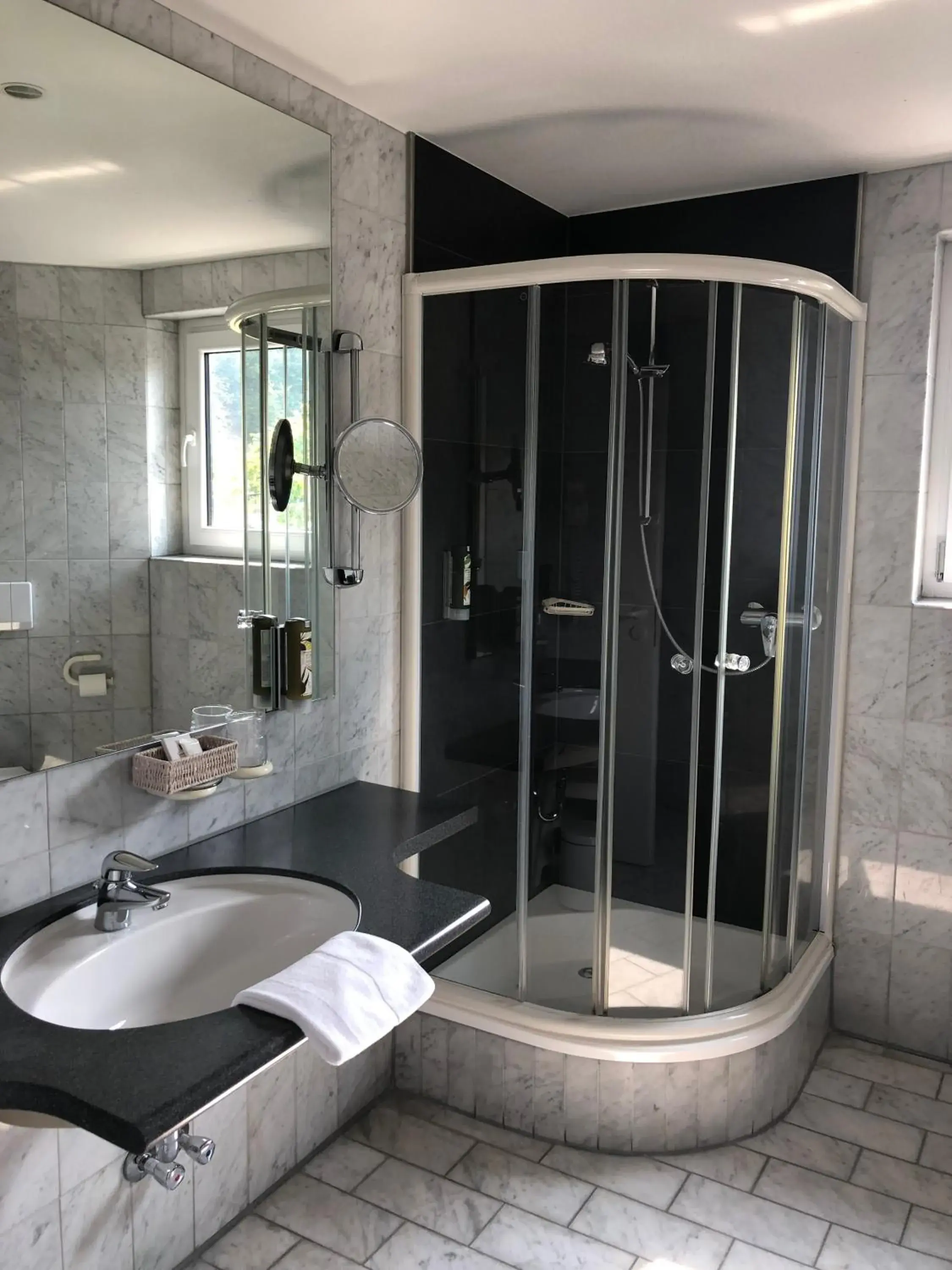 Bathroom in Hotel Engel