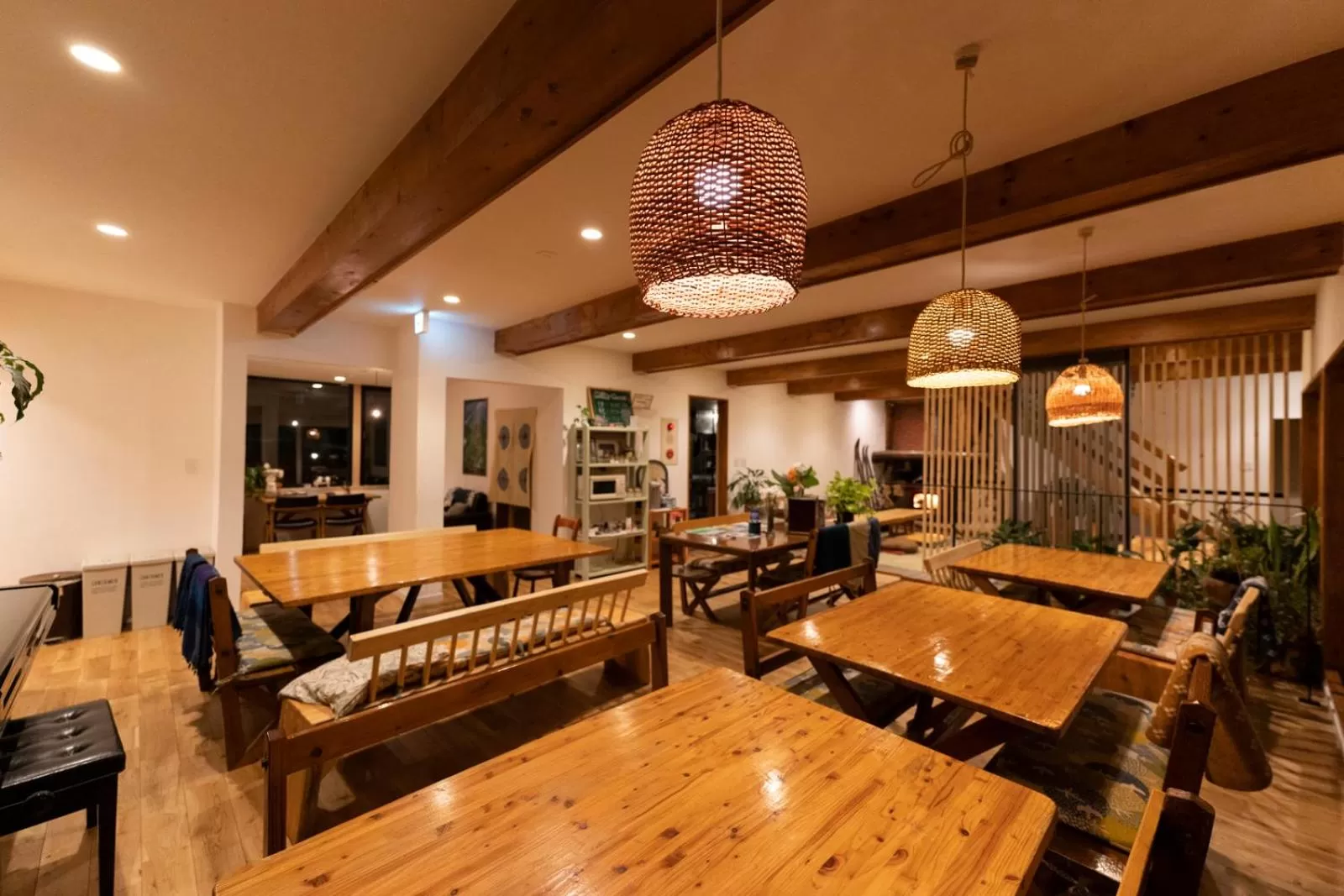 Restaurant/places to eat in Country Inn Milky House