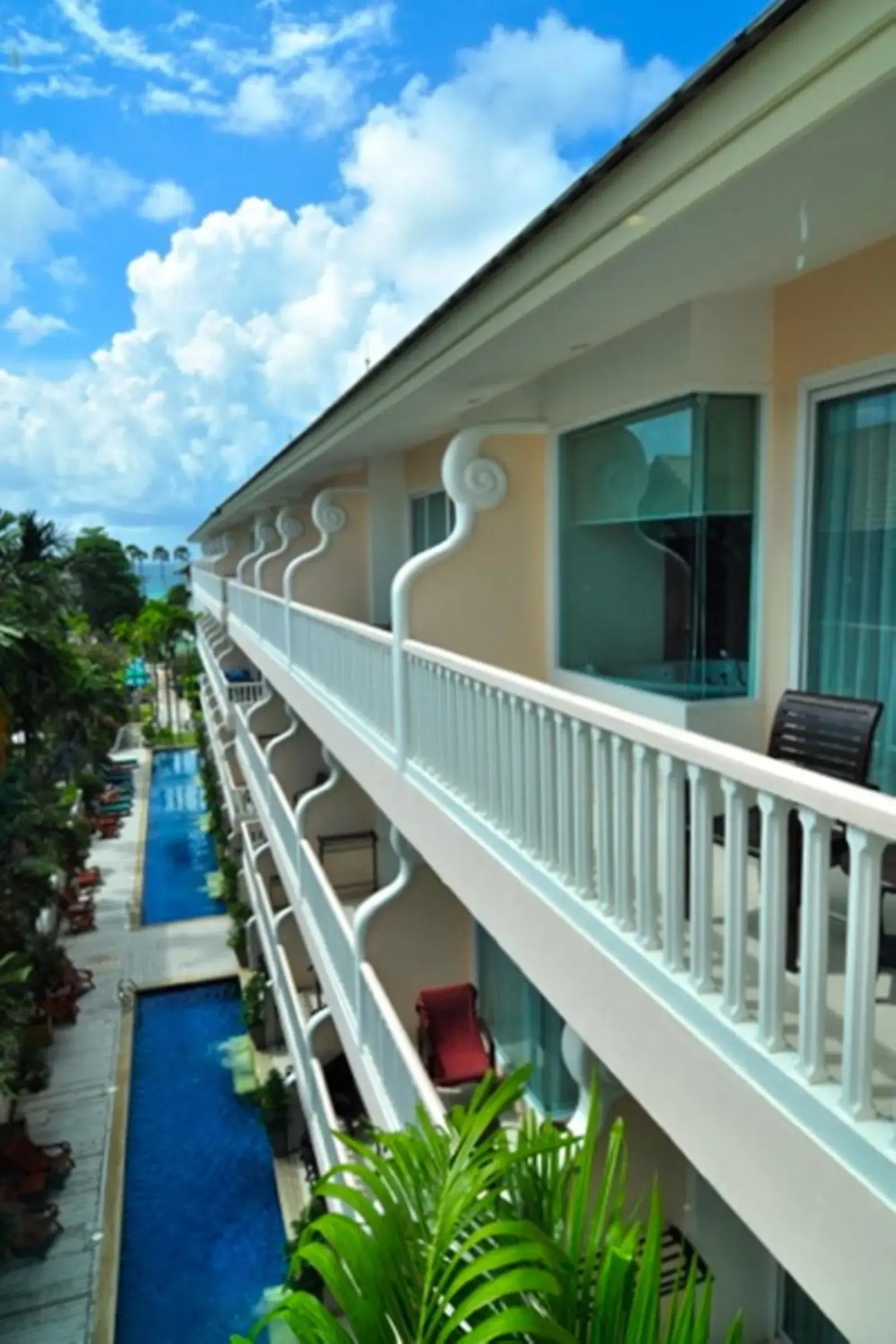 Facade/entrance in Baan Karonburi Resort Facade/entrance in Baan Karonburi Resort