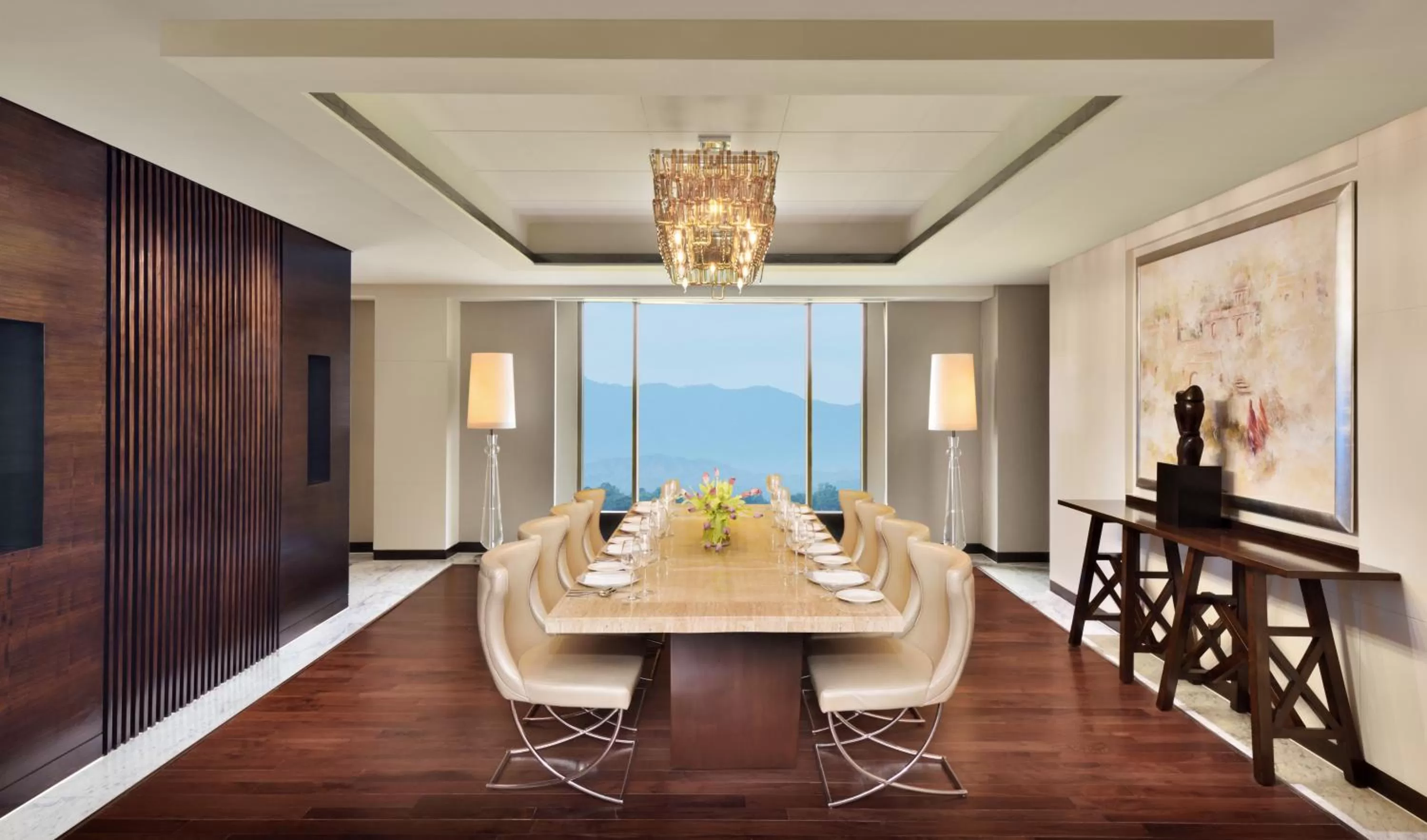 Dining area in JW Marriott Hotel Chandigarh