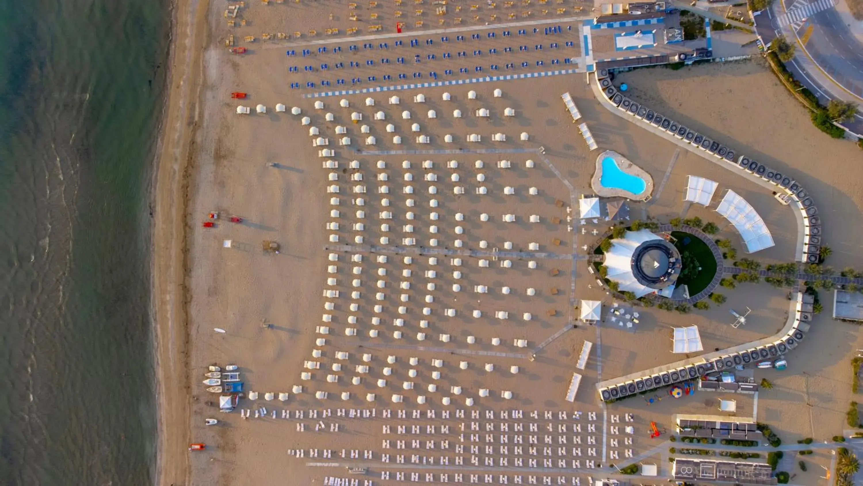 Beach, Bird's-eye View in Residenza Parco Fellini